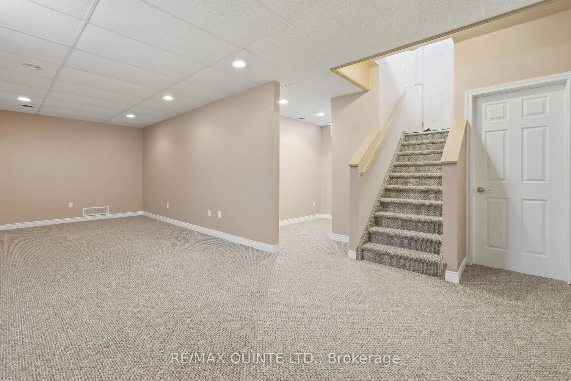 Photo 25 of 32 Bongard Crescent, Belleville, Belleville Ward — HOMEH