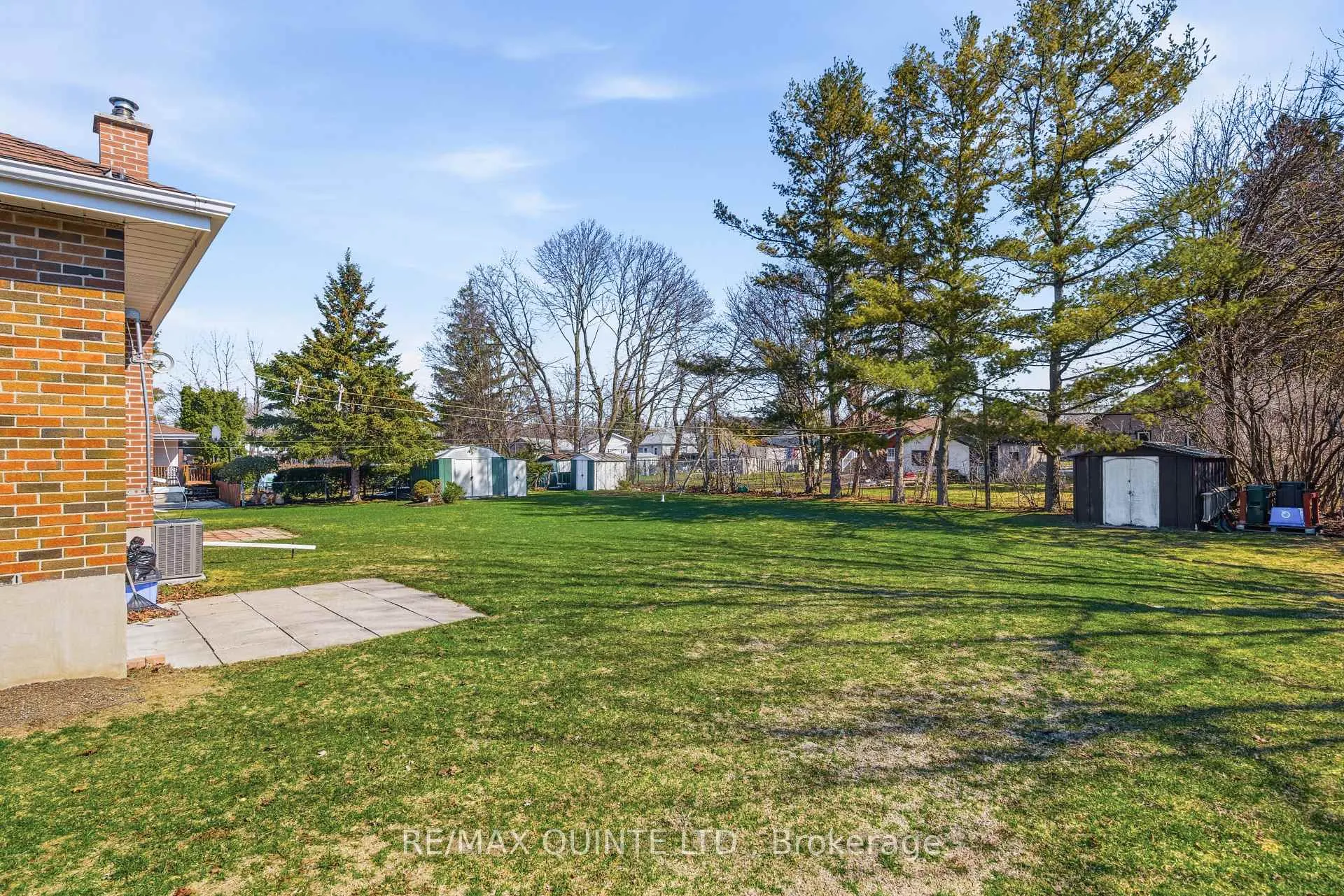 Photo 38 of 32 Bongard Crescent, Belleville, Belleville Ward — HOMEH