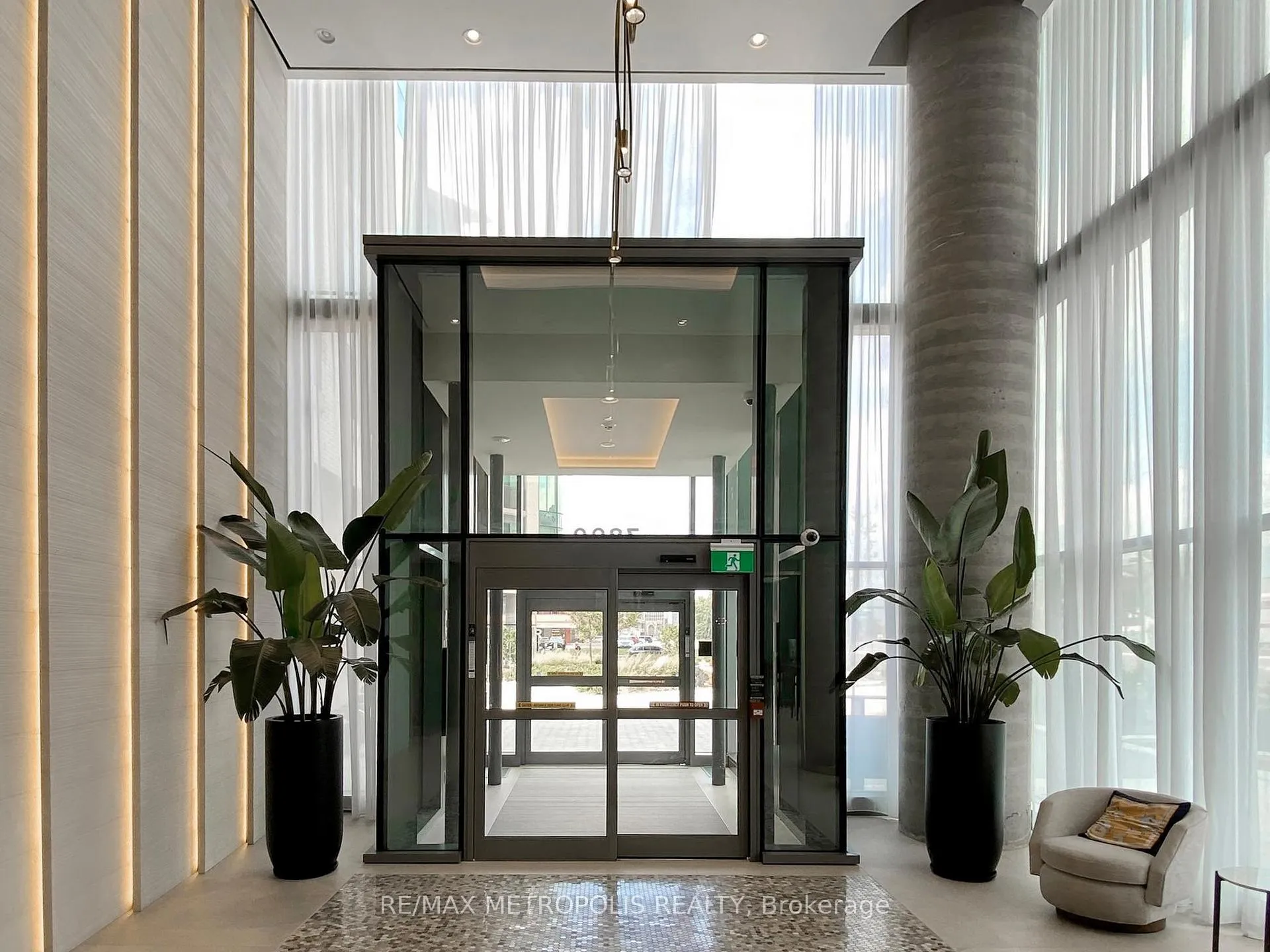 Photo 4 of Unit 4211, 7890 Jane Street, Vaughan, Concord — HOMEH