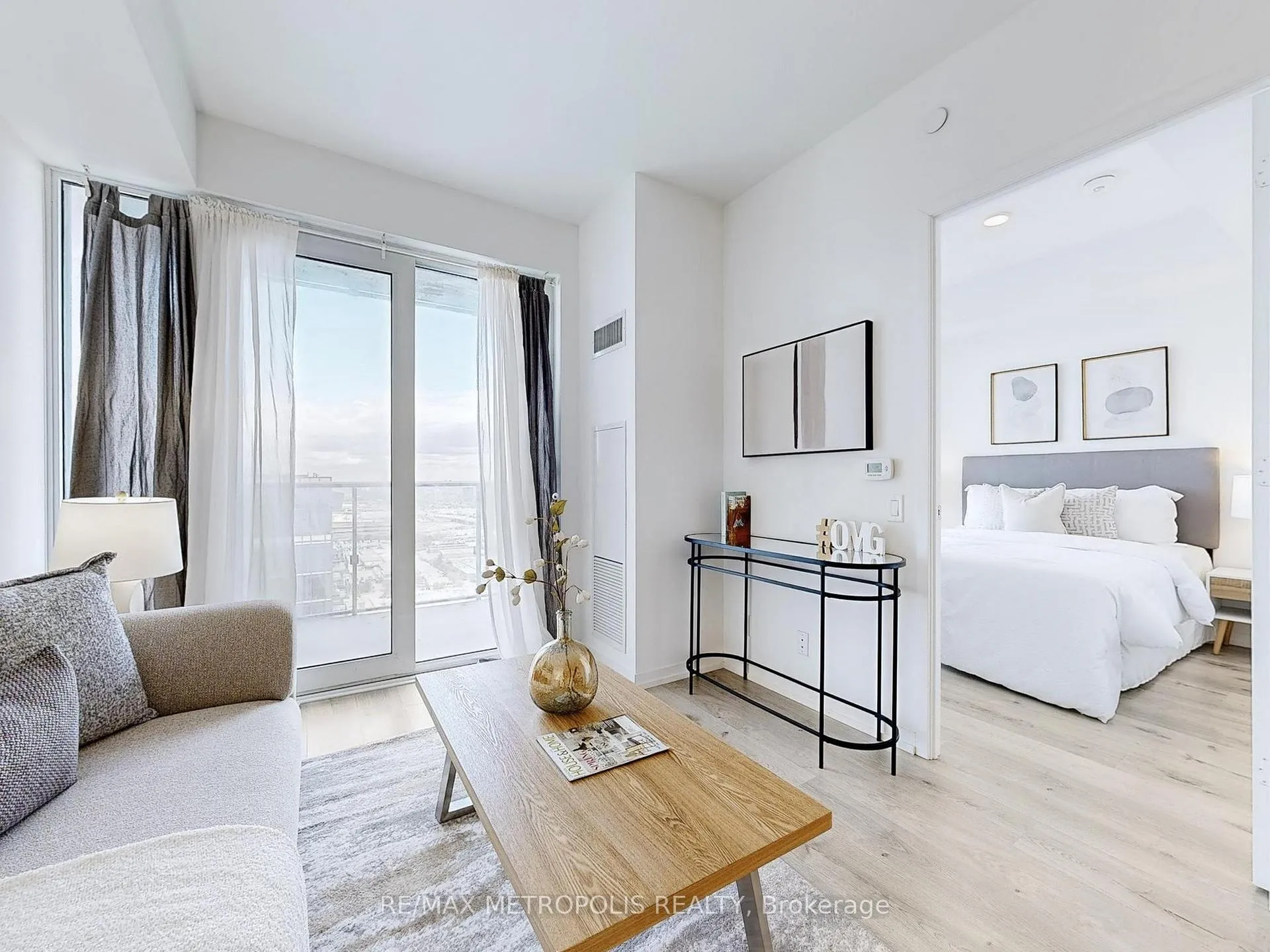 Photo 9 of Unit 4211, 7890 Jane Street, Vaughan, Concord — HOMEH