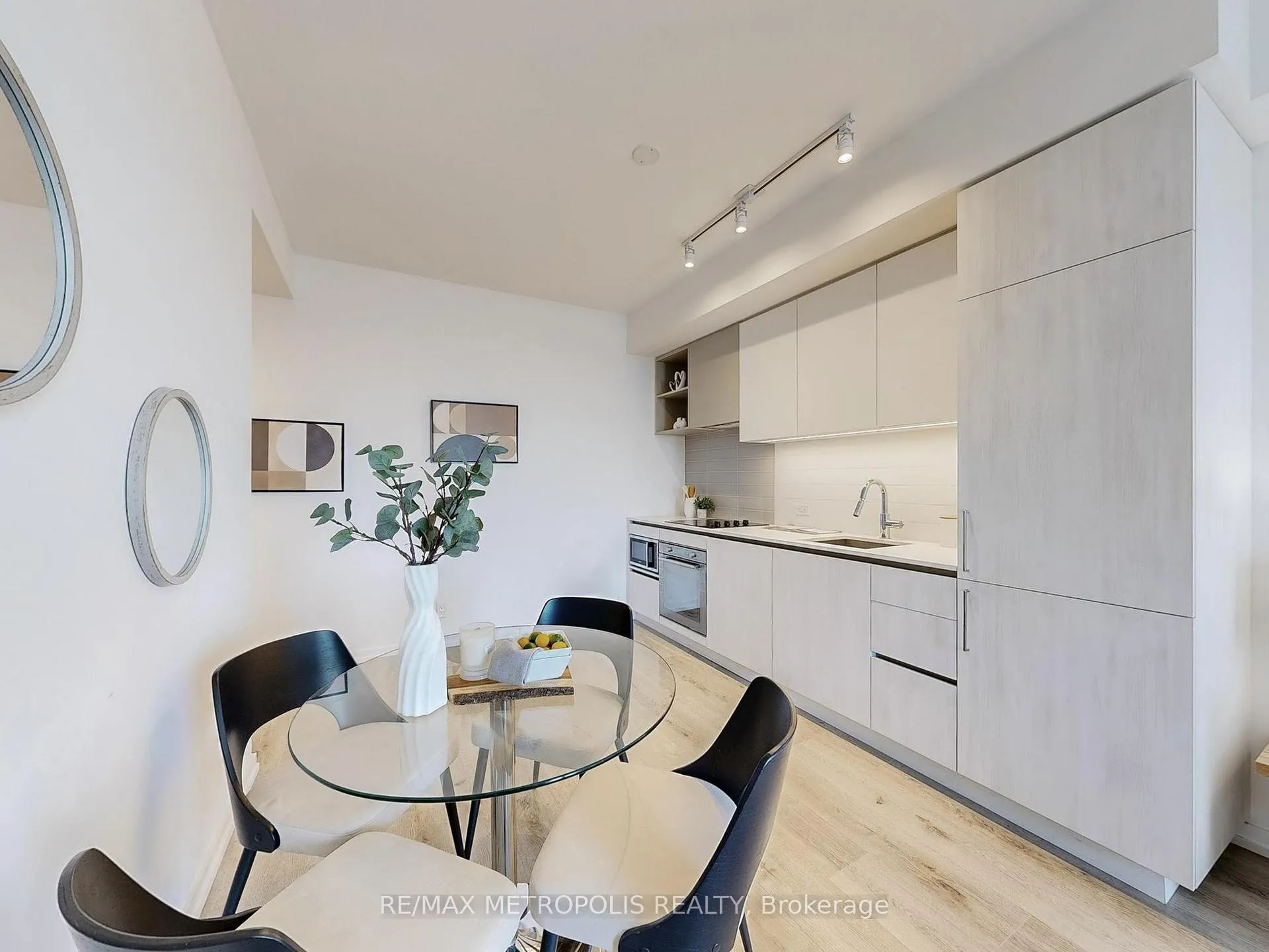 Photo 15 of Unit 4211, 7890 Jane Street, Vaughan, Concord — HOMEH