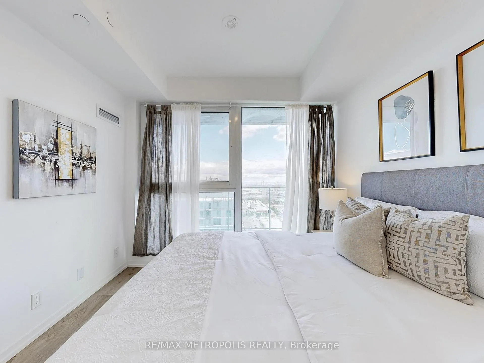 Photo 19 of Unit 4211, 7890 Jane Street, Vaughan, Concord — HOMEH