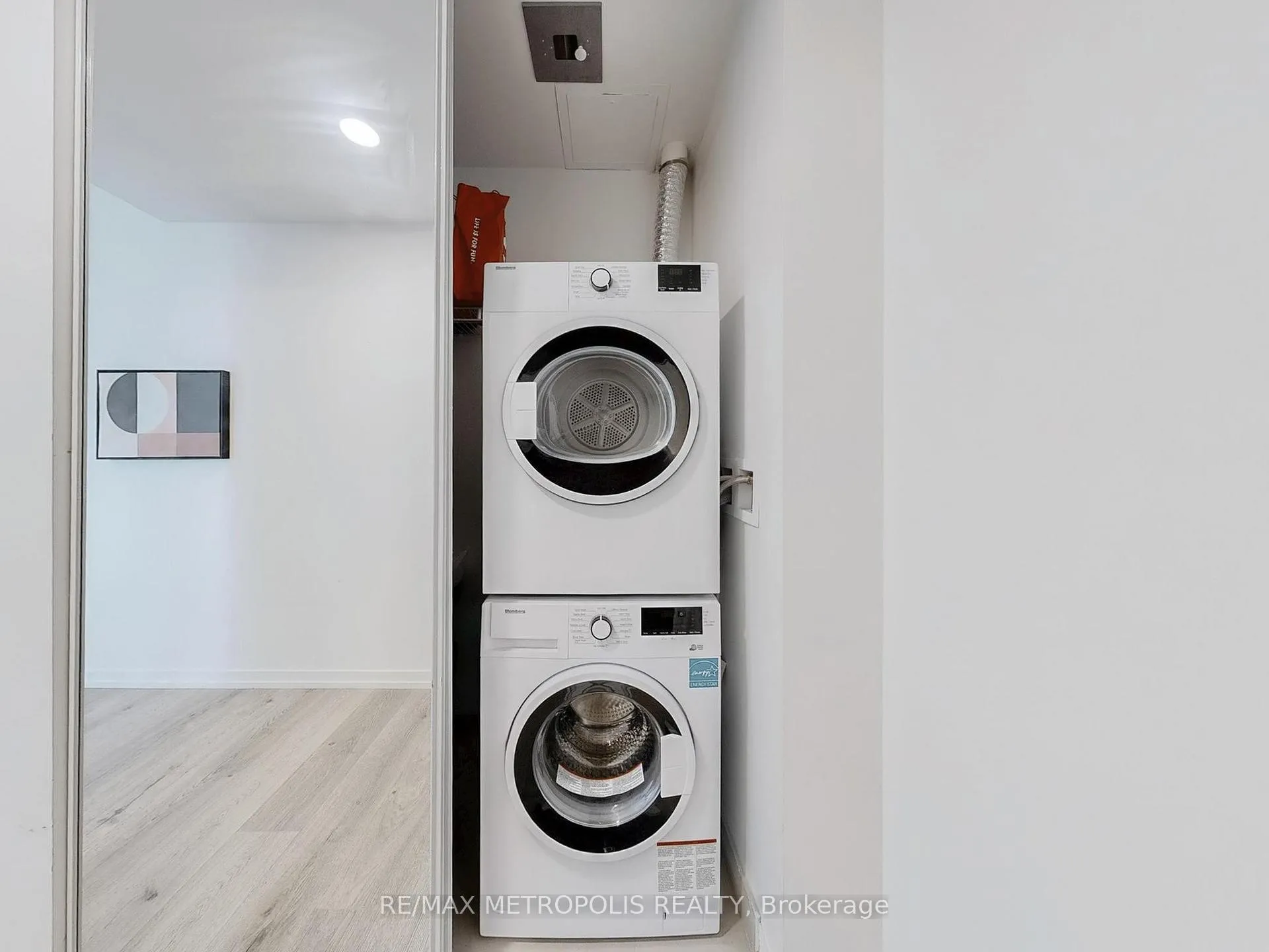 Photo 21 of Unit 4211, 7890 Jane Street, Vaughan, Concord — HOMEH