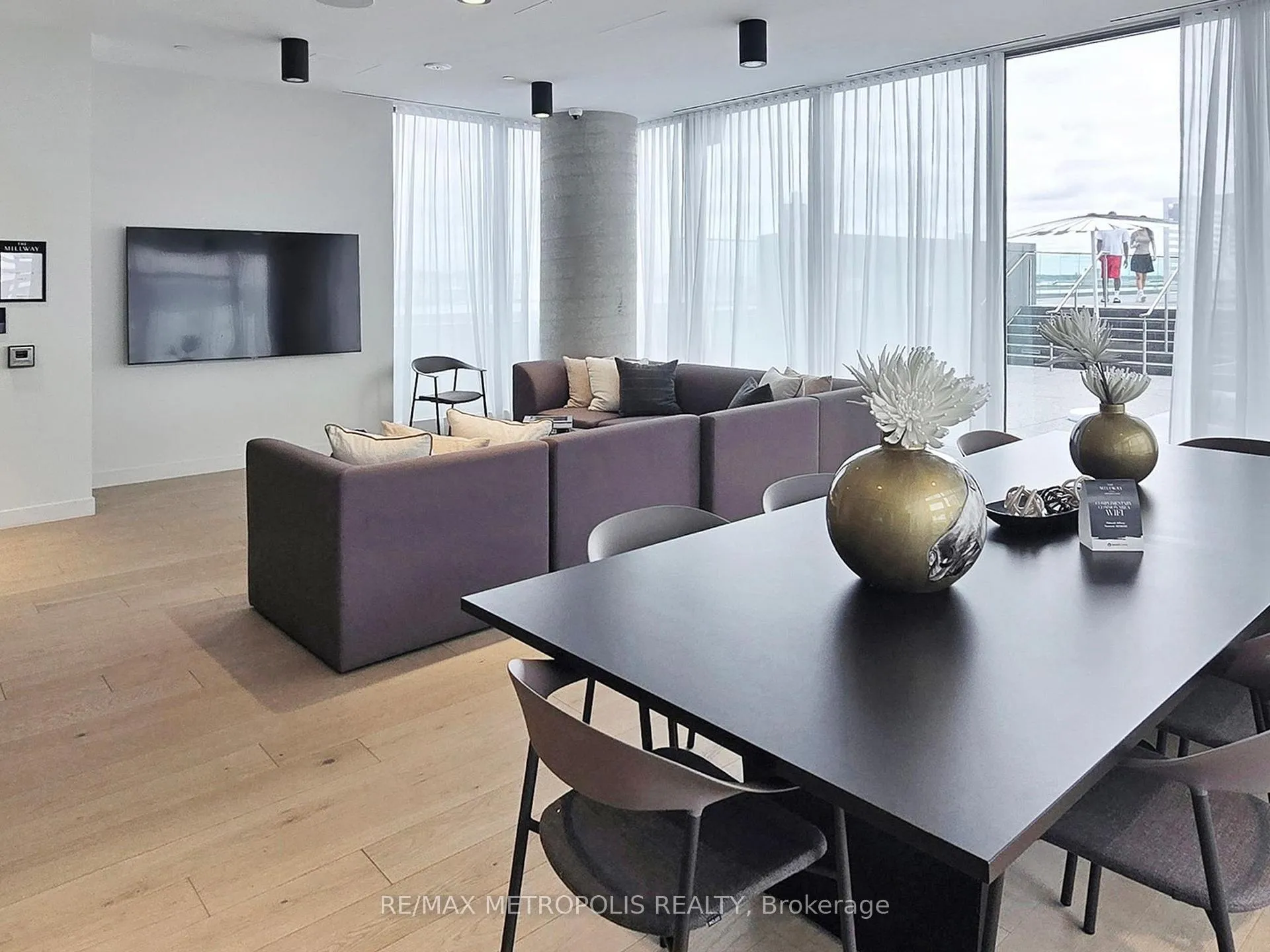 Photo 34 of Unit 4211, 7890 Jane Street, Vaughan, Concord — HOMEH