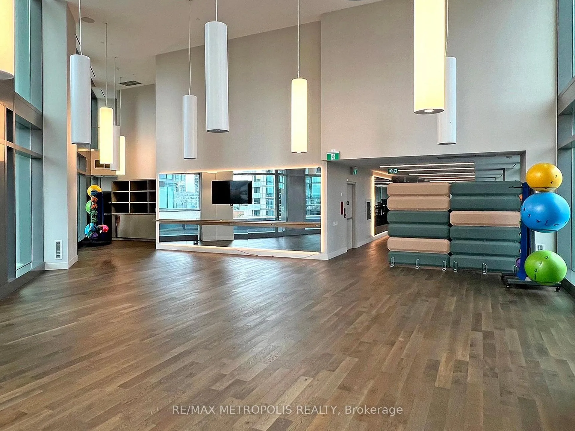 Photo 37 of Unit 4211, 7890 Jane Street, Vaughan, Concord — HOMEH