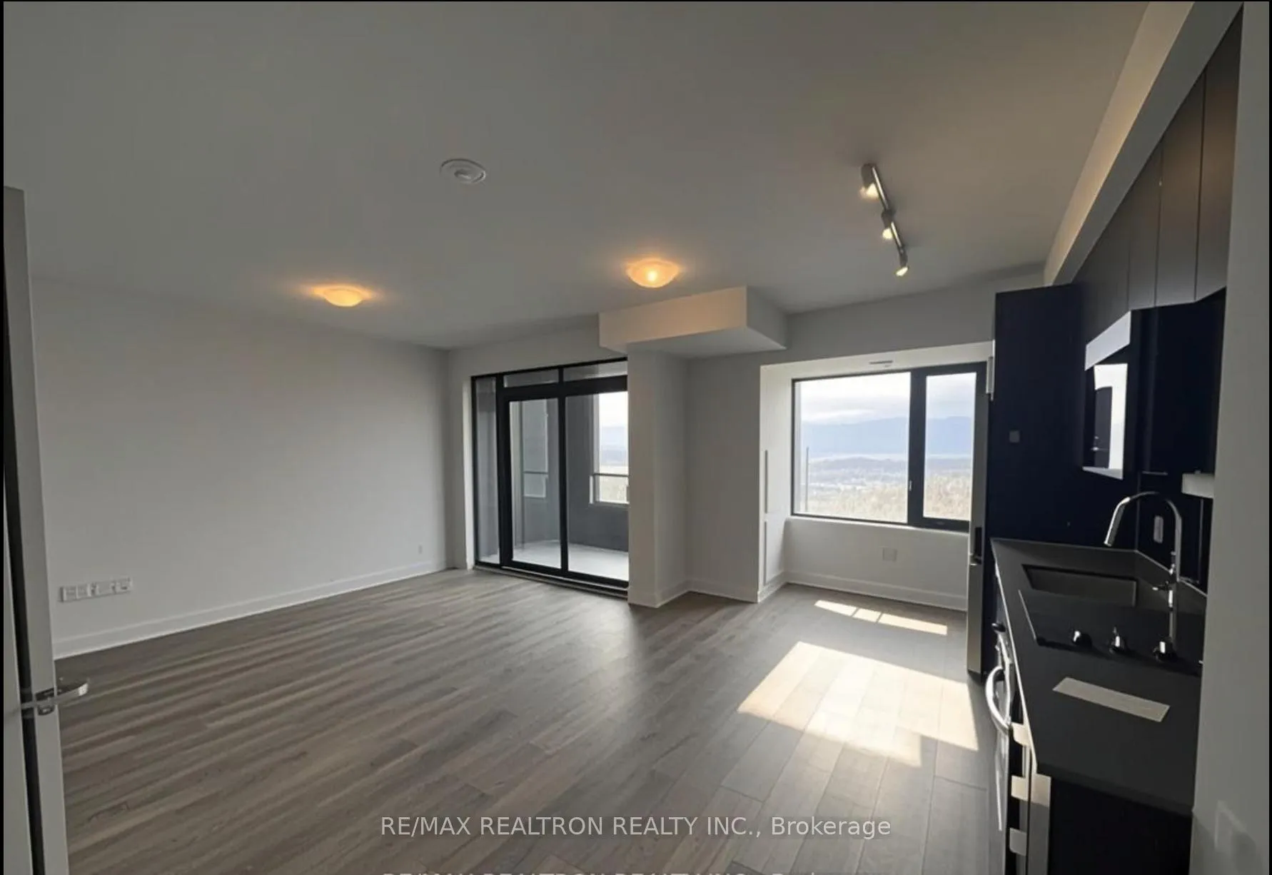 Front of Unit 4705, 2920 Hwy 7