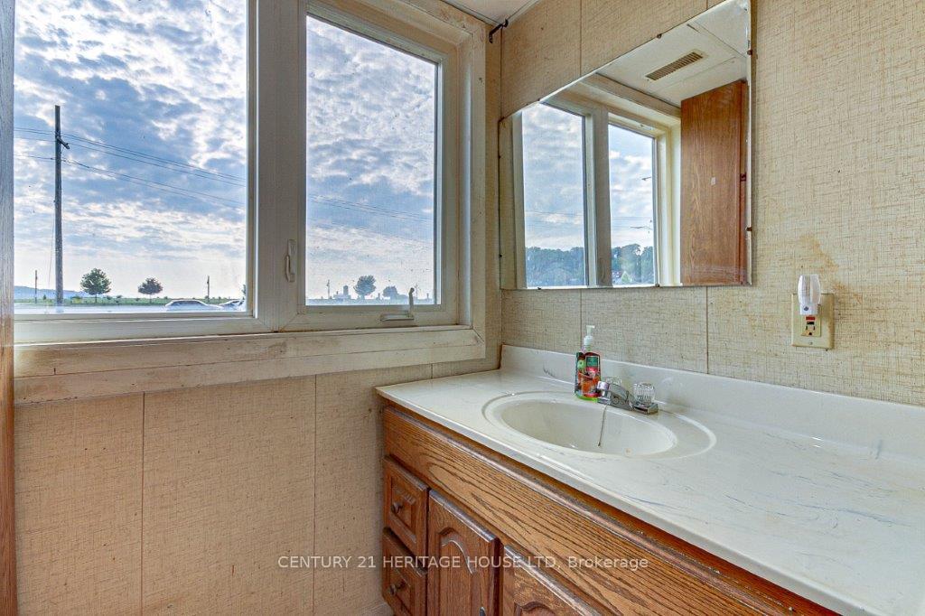 Photo 24 of 159 Maud Street, Central Elgin, Rural Central Elgin — HOMEH
