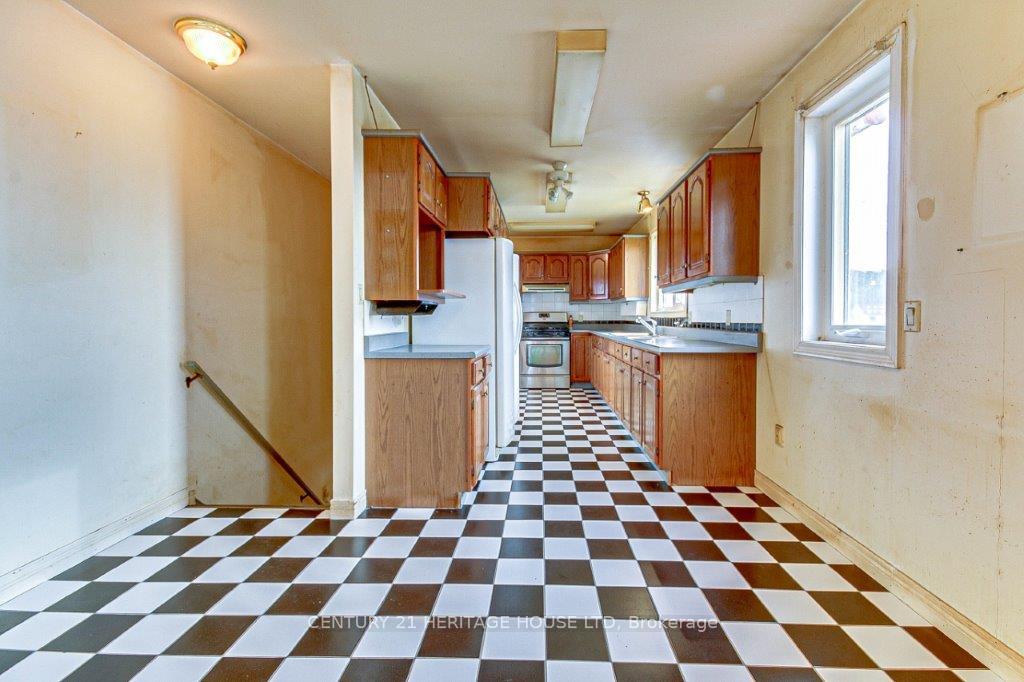 Photo 28 of 159 Maud Street, Central Elgin, Rural Central Elgin — HOMEH