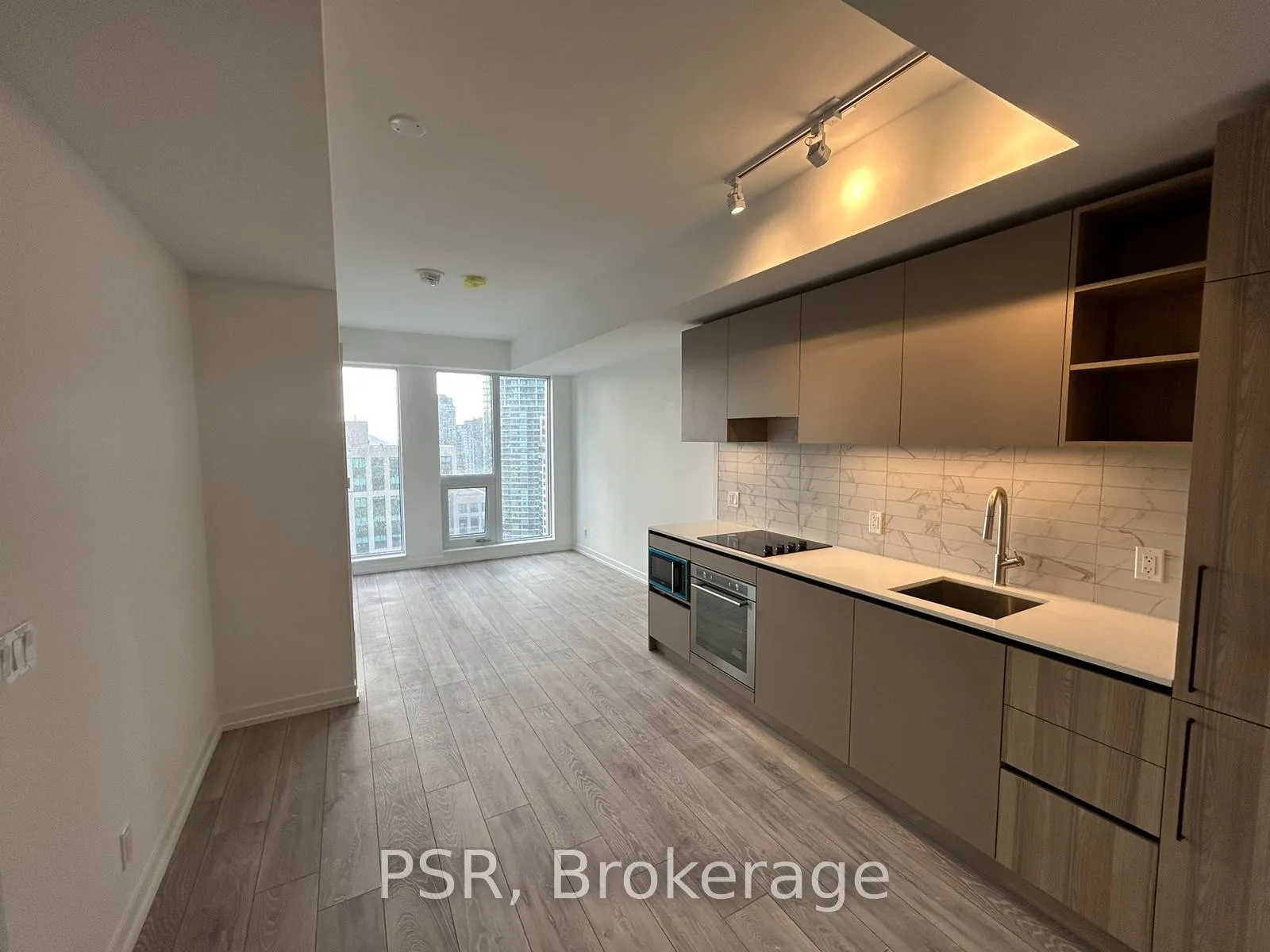 Front of Unit 2212, 55 Mercer Street