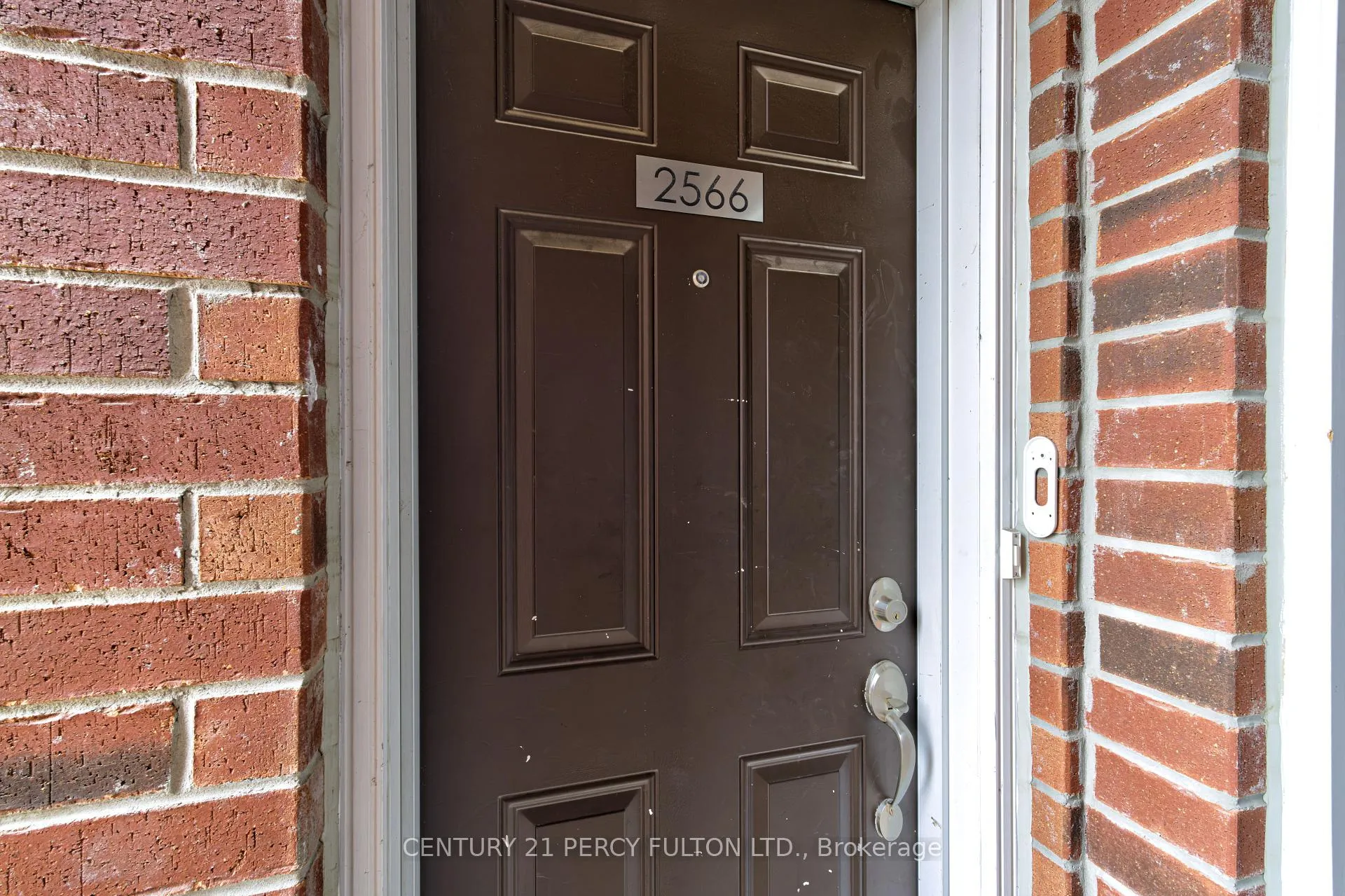 Photo 2 of 2566 William Jackson Drive, Pickering, Duffin Heights — HOMEH