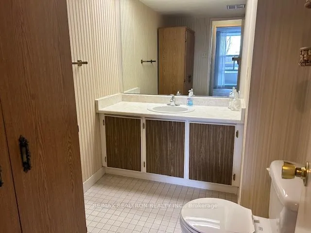 Photo 14 of Unit 206, 60 Inverlochy Boulevard, Markham, Royal Orchard — HOMEH