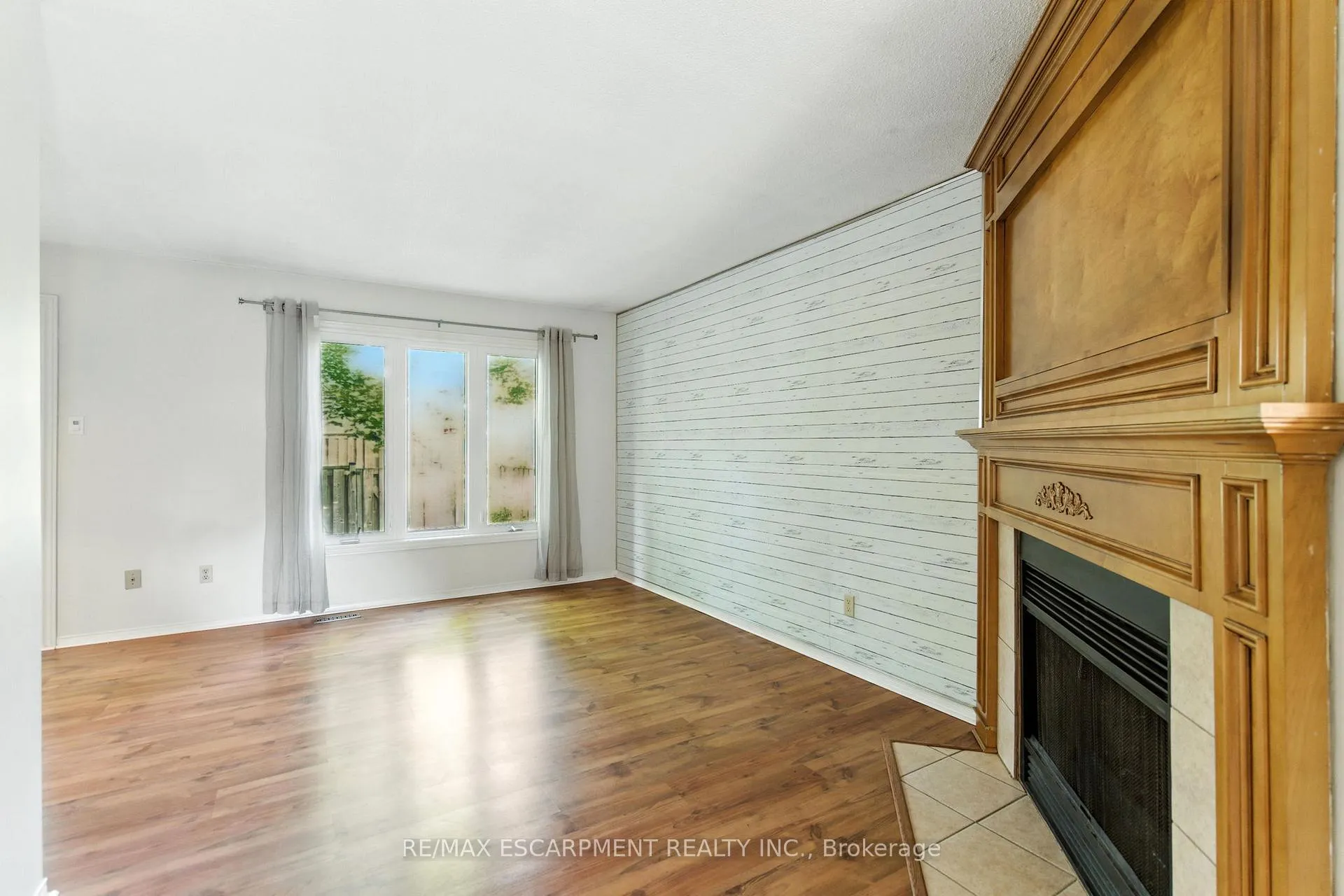 Photo 6 of Unit 18, 79 Braeheid Avenue, Hamilton, Waterdown — HOMEH