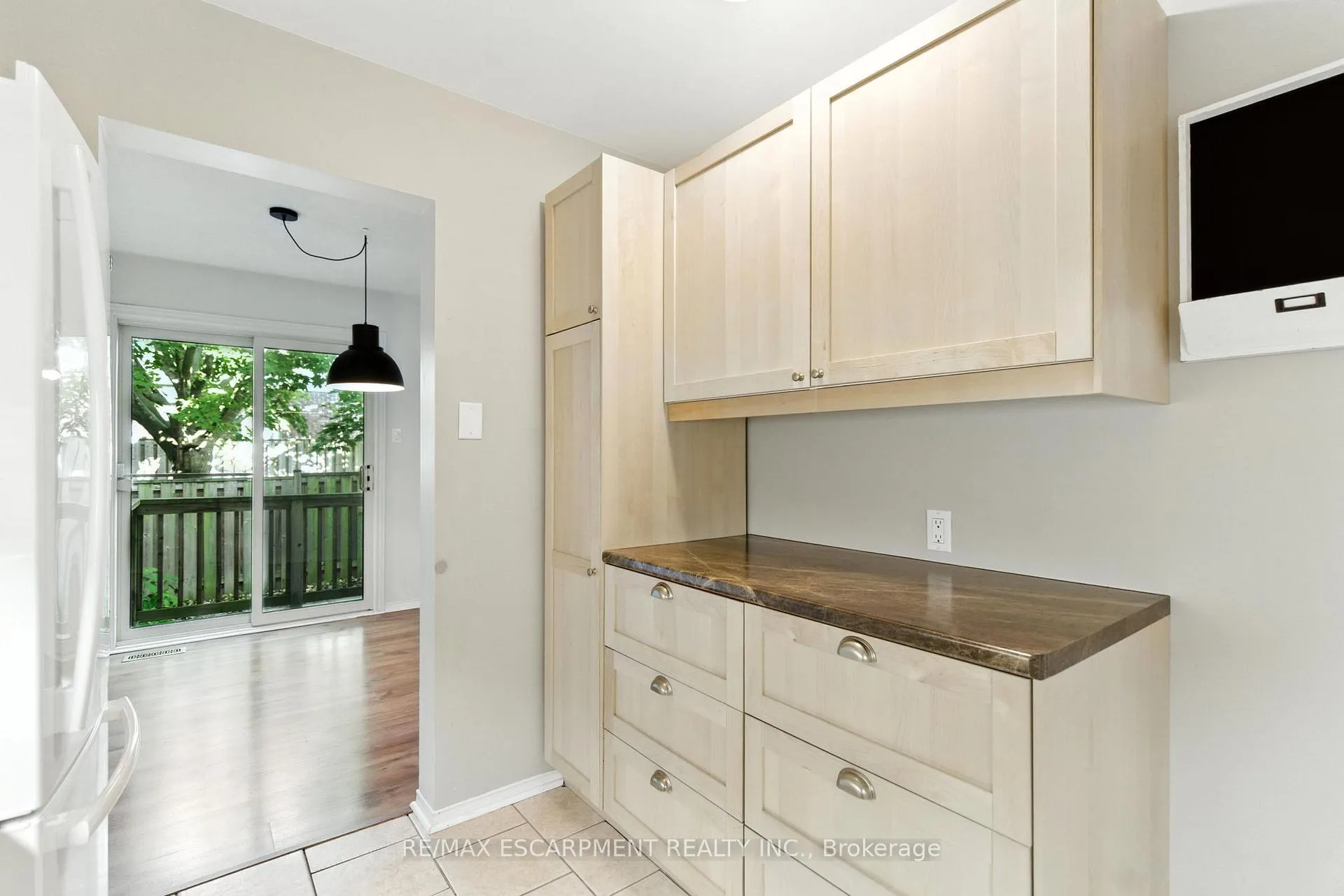 Photo 11 of Unit 18, 79 Braeheid Avenue, Hamilton, Waterdown — HOMEH