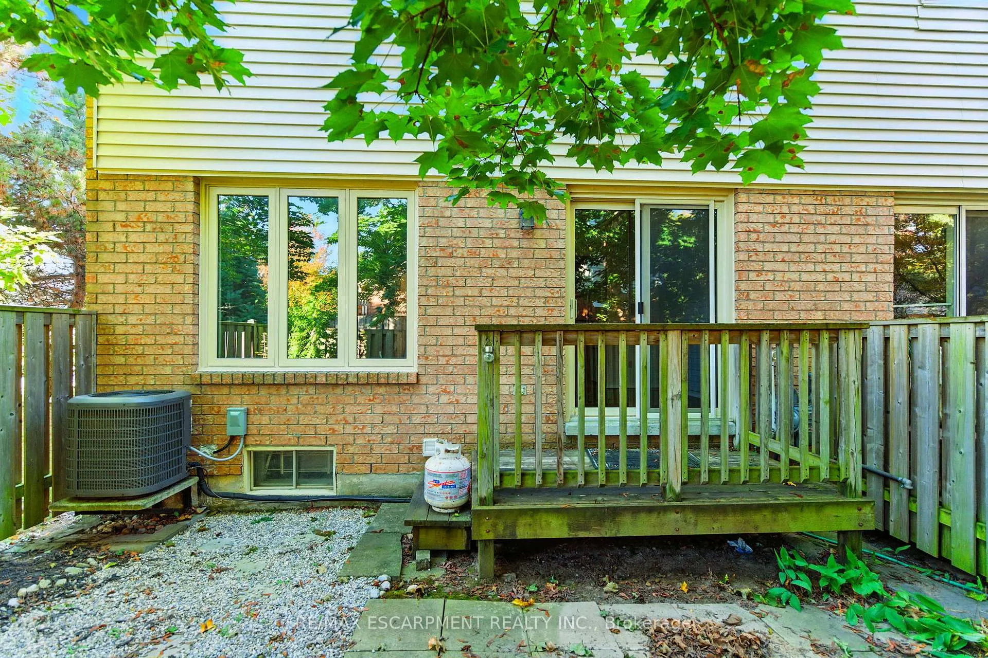 Photo 29 of Unit 18, 79 Braeheid Avenue, Hamilton, Waterdown — HOMEH