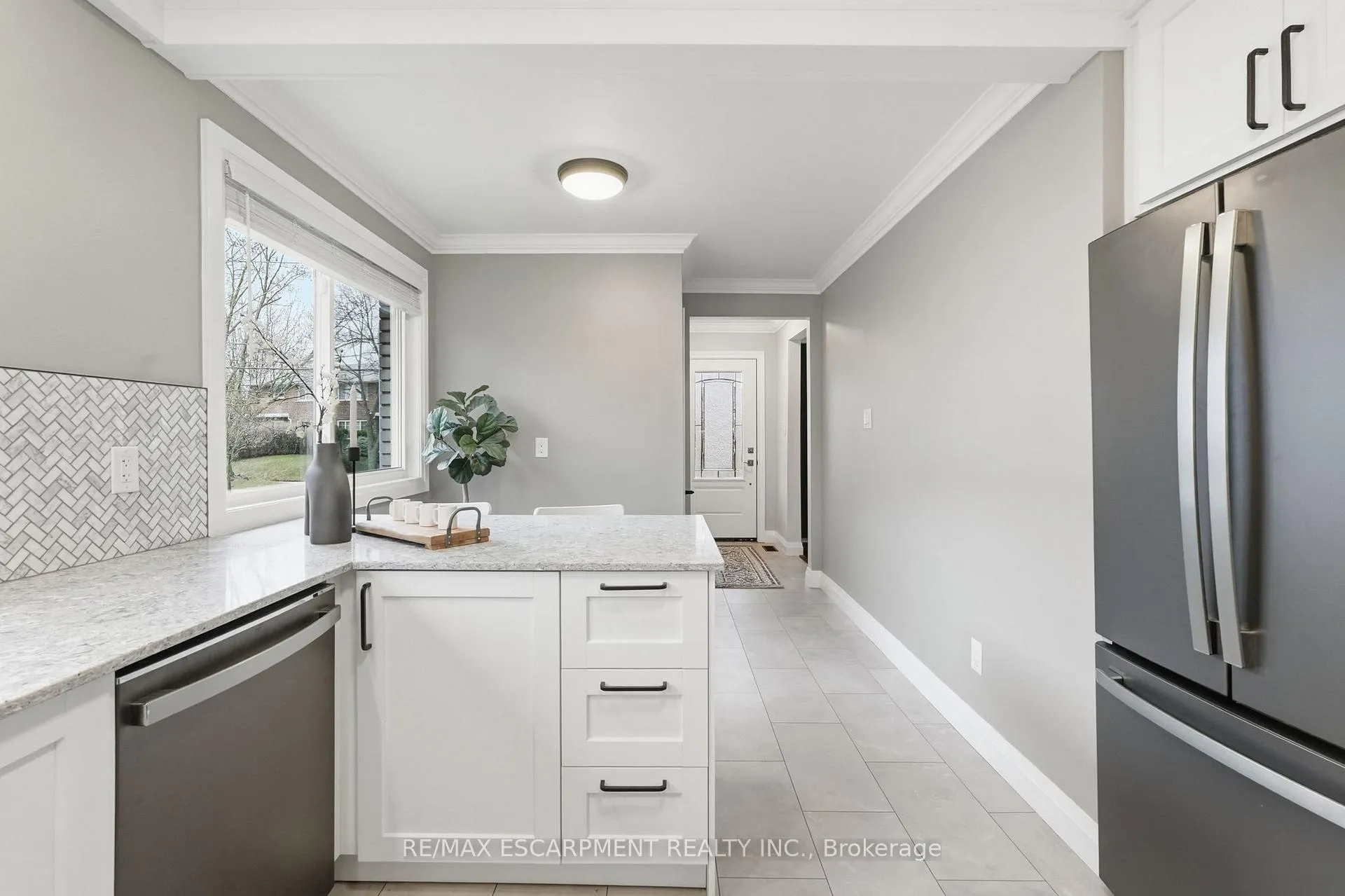 Photo 6 of 4487 Bennett Road, Burlington, Shoreacres — HOMEH