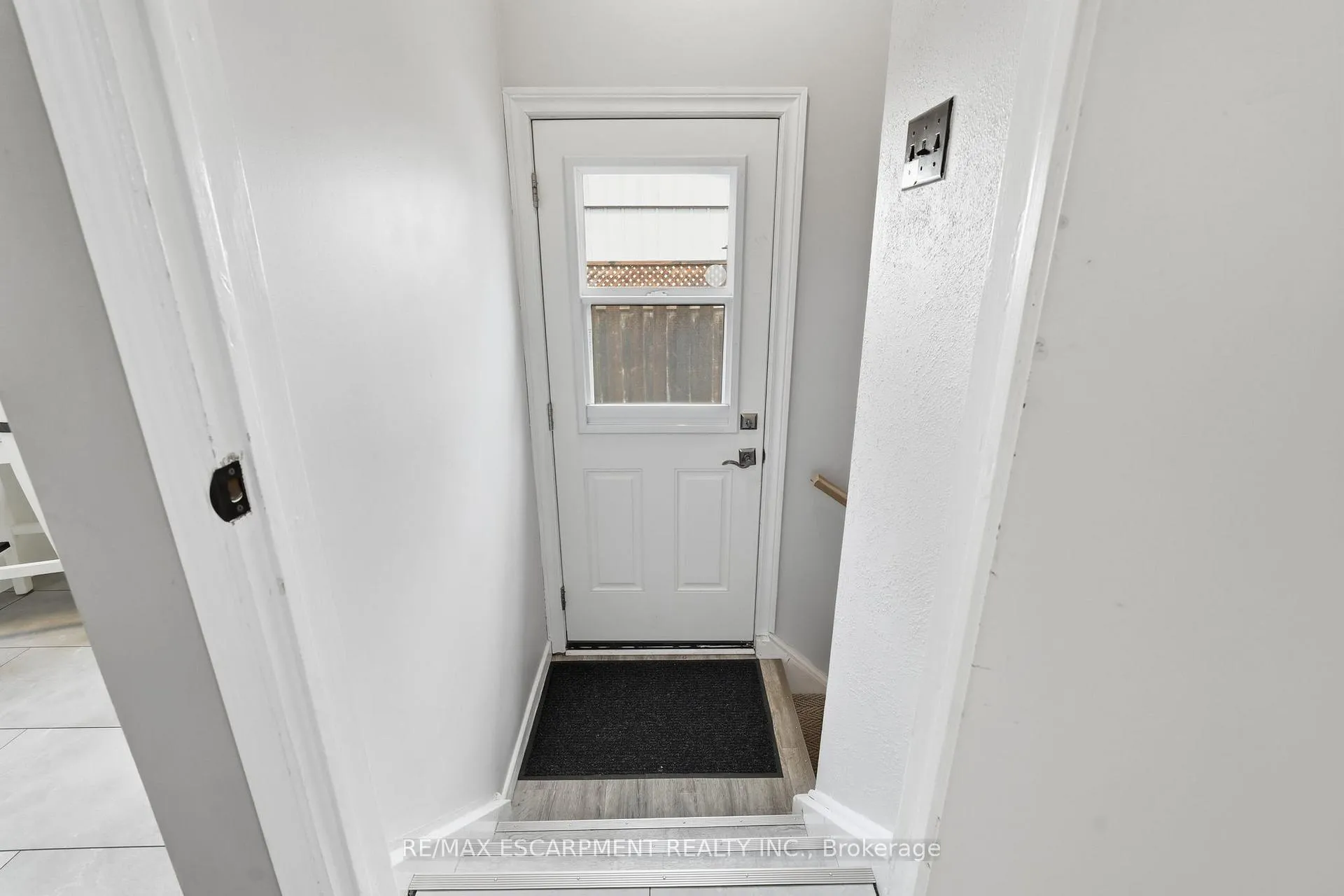 Photo 31 of 4487 Bennett Road, Burlington, Shoreacres — HOMEH