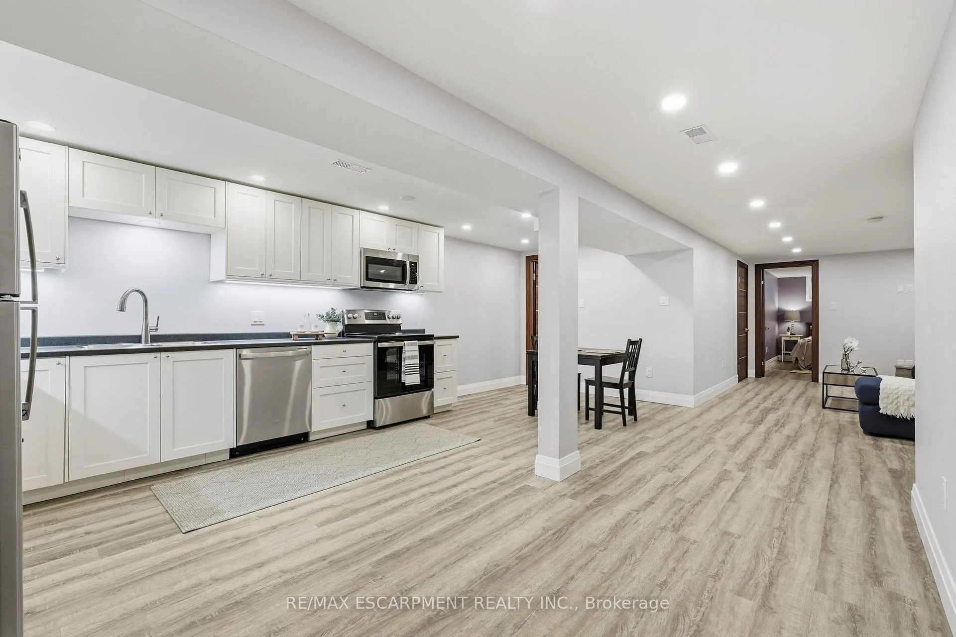 Photo 35 of 4487 Bennett Road, Burlington, Shoreacres — HOMEH