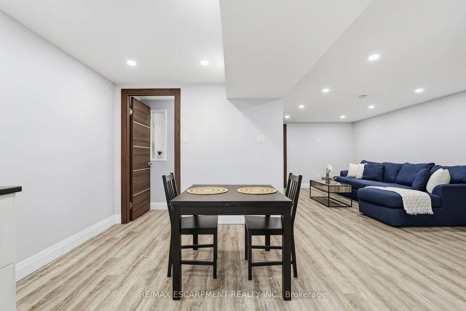 Photo 39 of 4487 Bennett Road, Burlington, Shoreacres — HOMEH