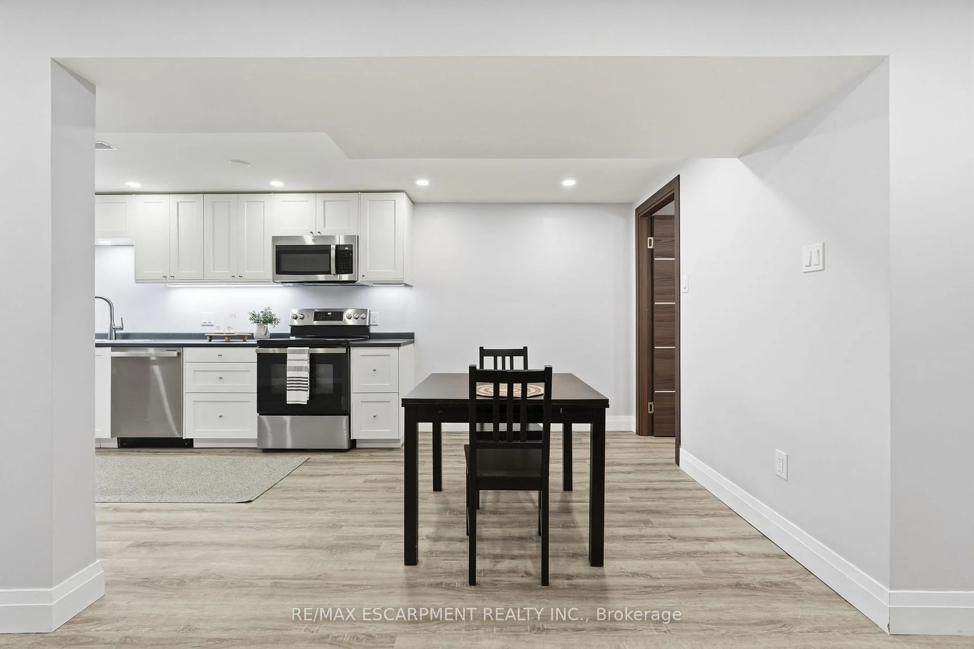 Photo 40 of 4487 Bennett Road, Burlington, Shoreacres — HOMEH