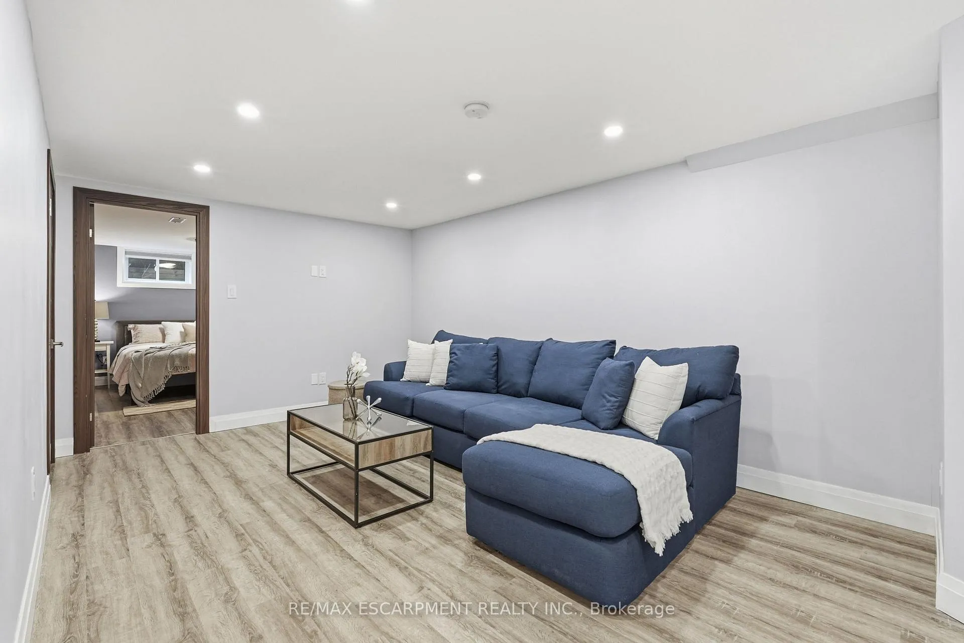 Photo 42 of 4487 Bennett Road, Burlington, Shoreacres — HOMEH