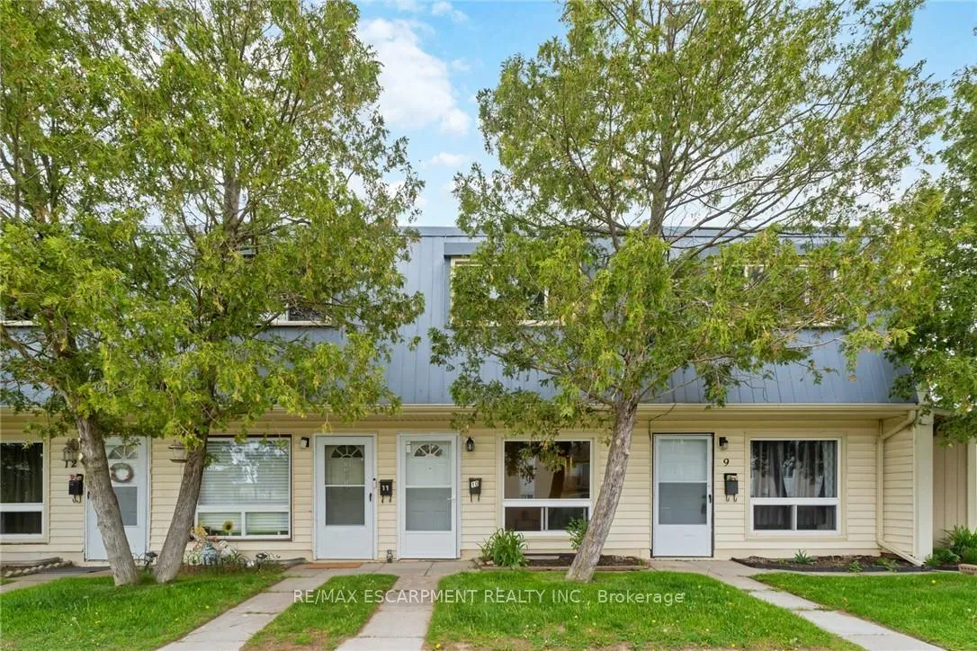 Photo 2 of Unit 10, 8646 Willoughby Drive, Niagara Falls, Chippawa — HOMEH