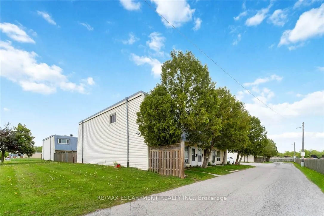 Photo 33 of Unit 10, 8646 Willoughby Drive, Niagara Falls, Chippawa — HOMEH