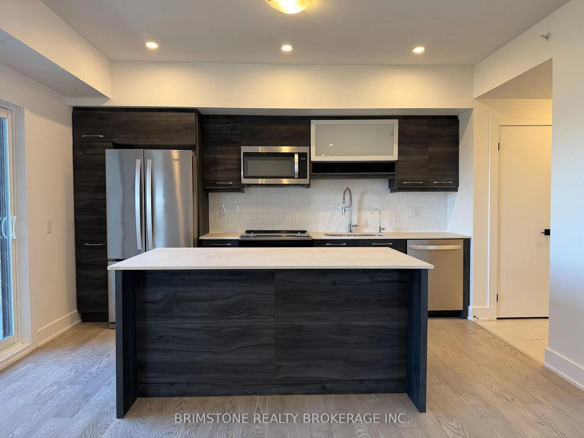 Photo 6 of Unit 502, 5 chef Lane, Barrie, Rural Barrie Southeast — HOMEH