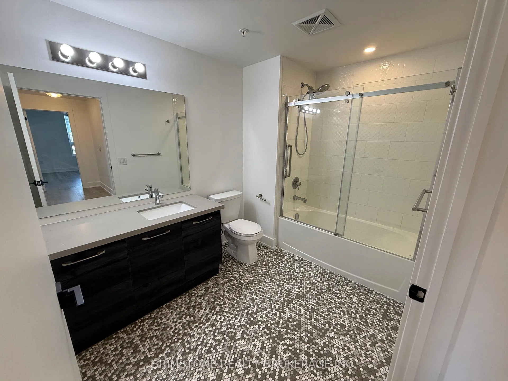 Photo 12 of Unit 502, 5 chef Lane, Barrie, Rural Barrie Southeast — HOMEH