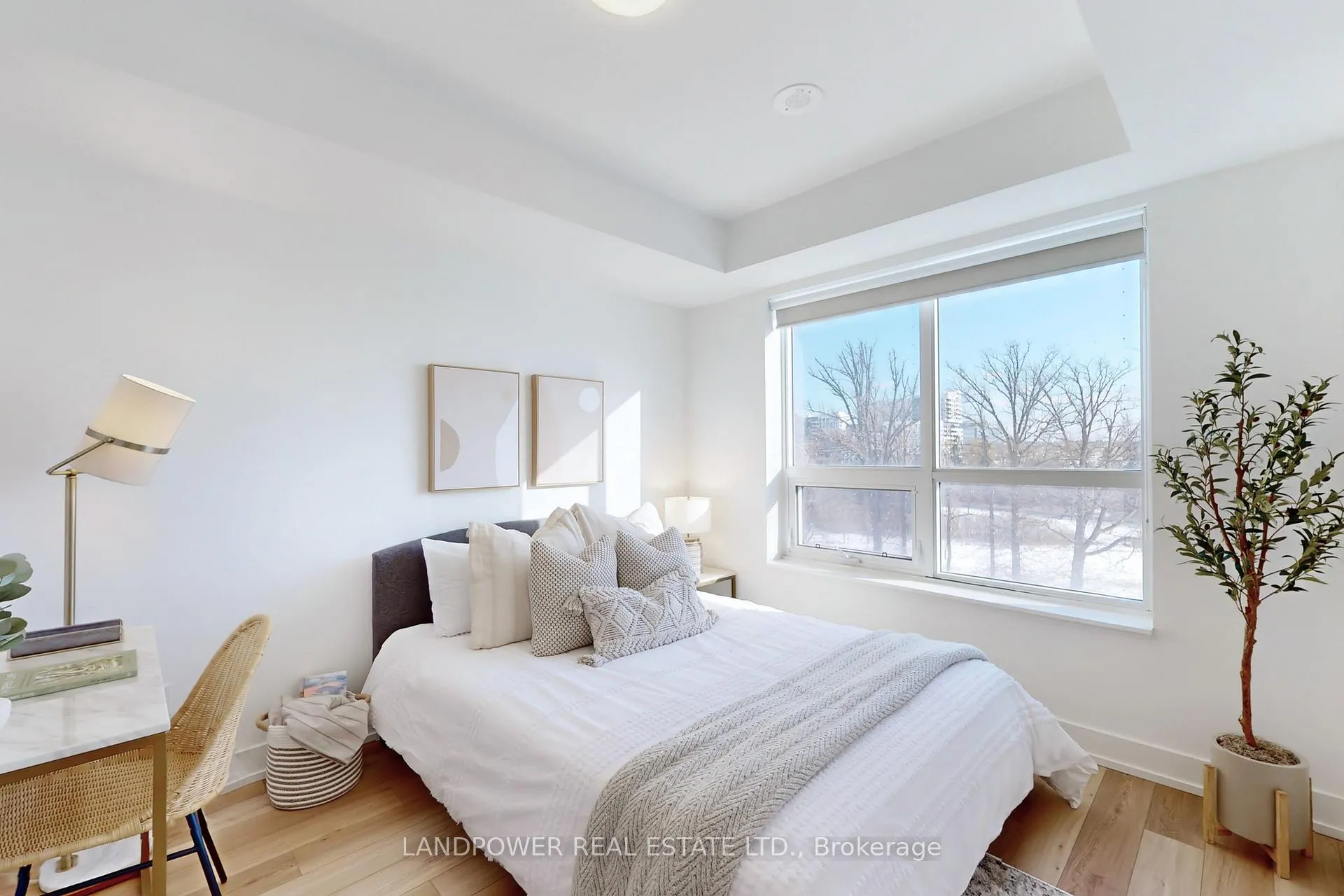Photo 7 of Unit 609, 8 Cedarland Drive, Markham, Unionville — HOMEH