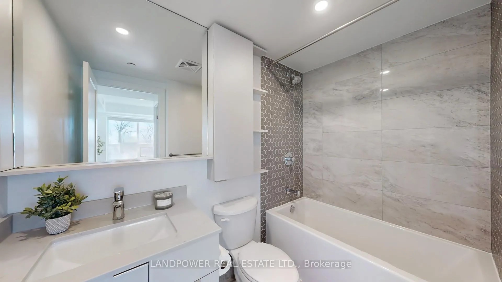 Photo 10 of Unit 609, 8 Cedarland Drive, Markham, Unionville — HOMEH