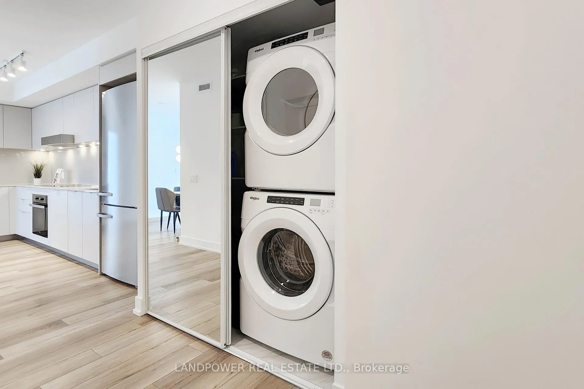 Photo 14 of Unit 609, 8 Cedarland Drive, Markham, Unionville — HOMEH