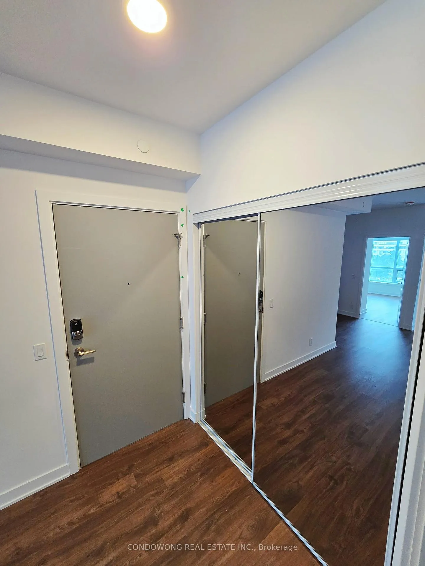Photo 4 of Unit 311A, 30 Upper Mall Way, Vaughan, Brownridge — HOMEH