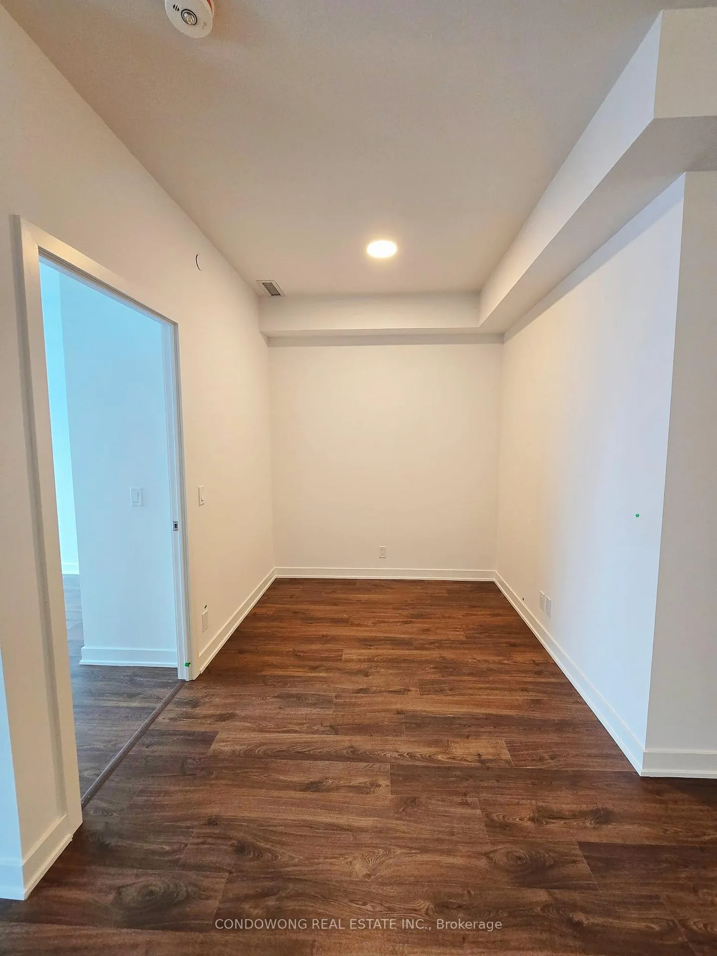 Photo 11 of Unit 311A, 30 Upper Mall Way, Vaughan, Brownridge — HOMEH