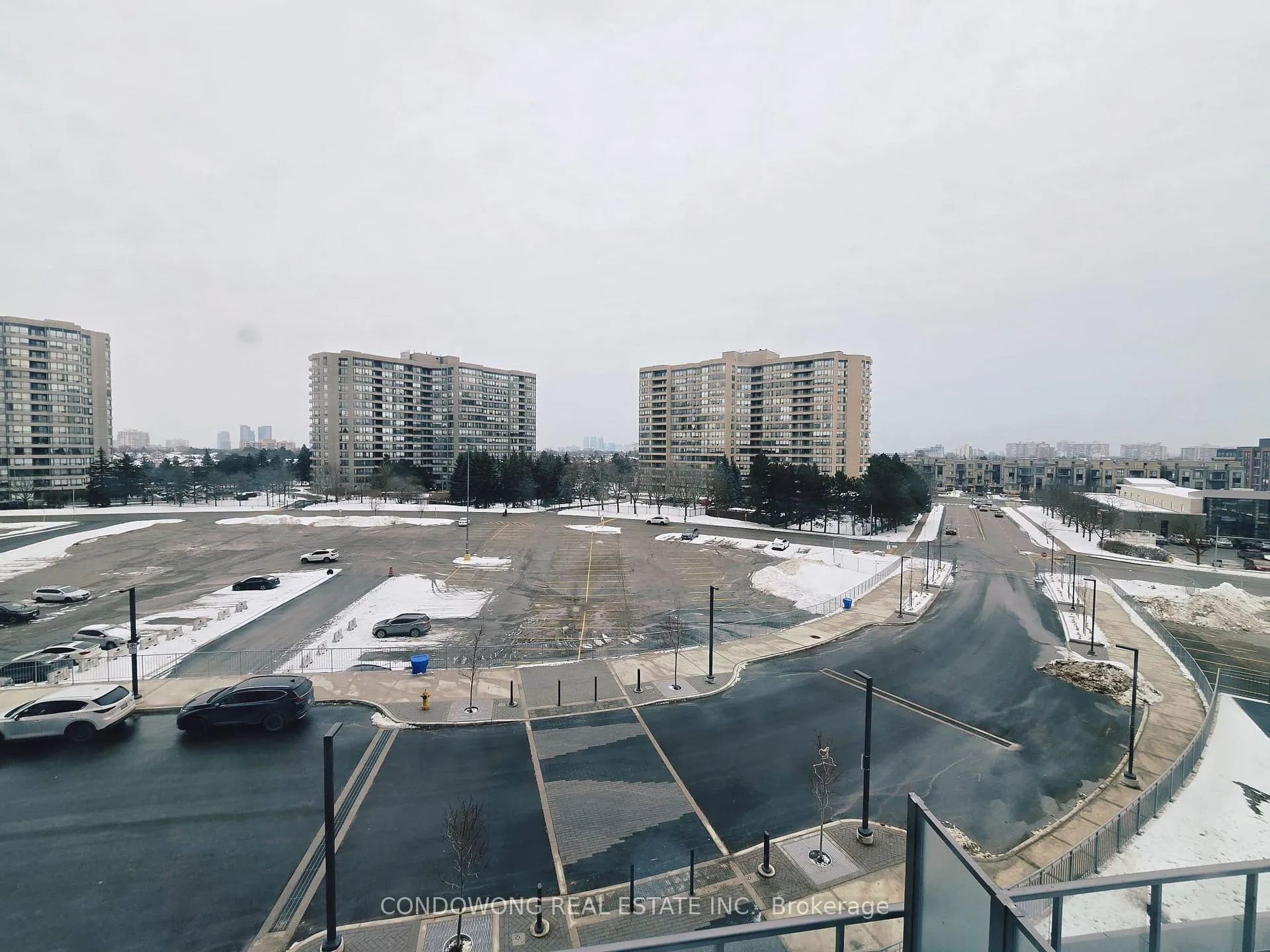 Photo 16 of Unit 311A, 30 Upper Mall Way, Vaughan, Brownridge — HOMEH