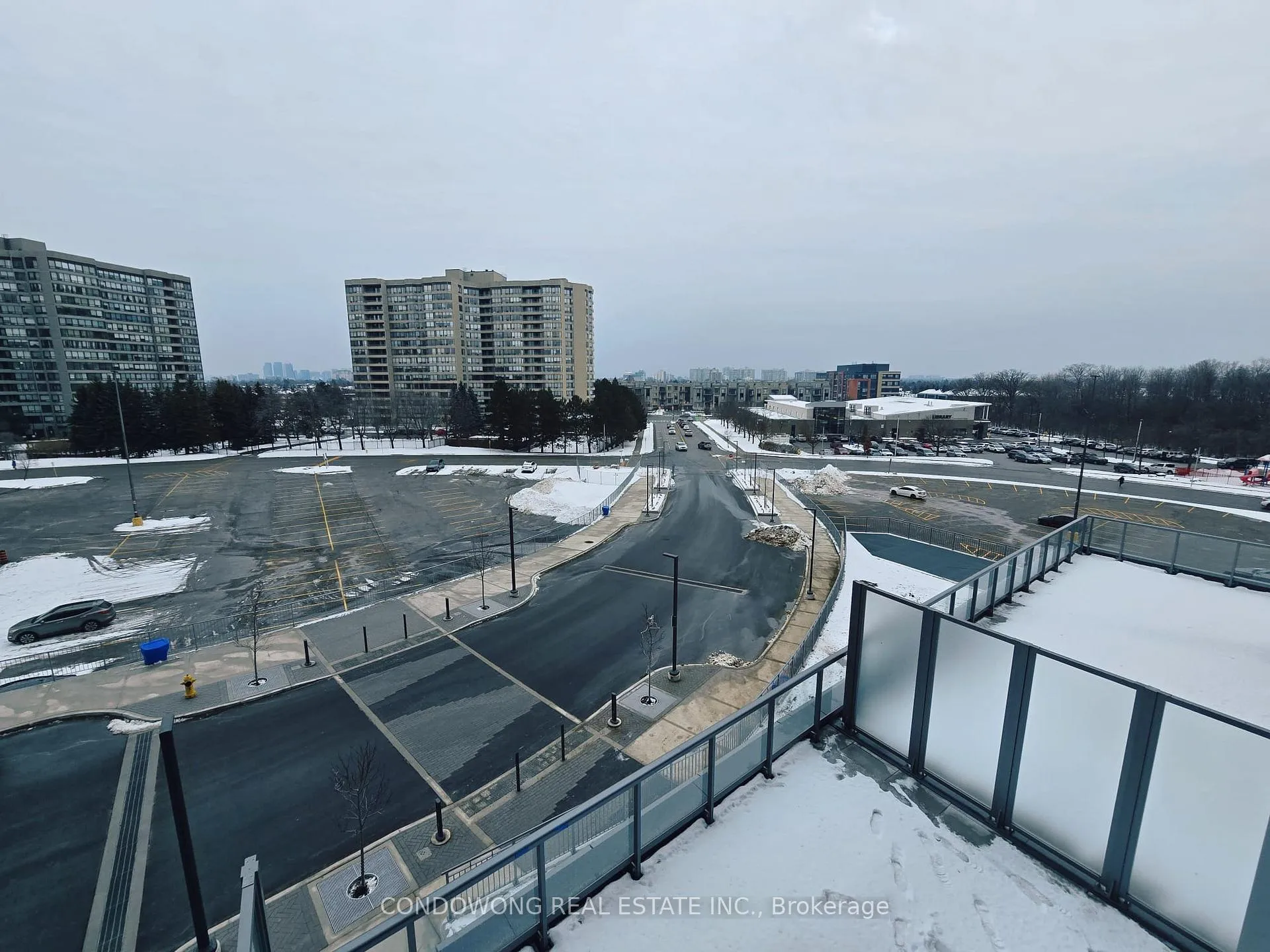 Photo 17 of Unit 311A, 30 Upper Mall Way, Vaughan, Brownridge — HOMEH