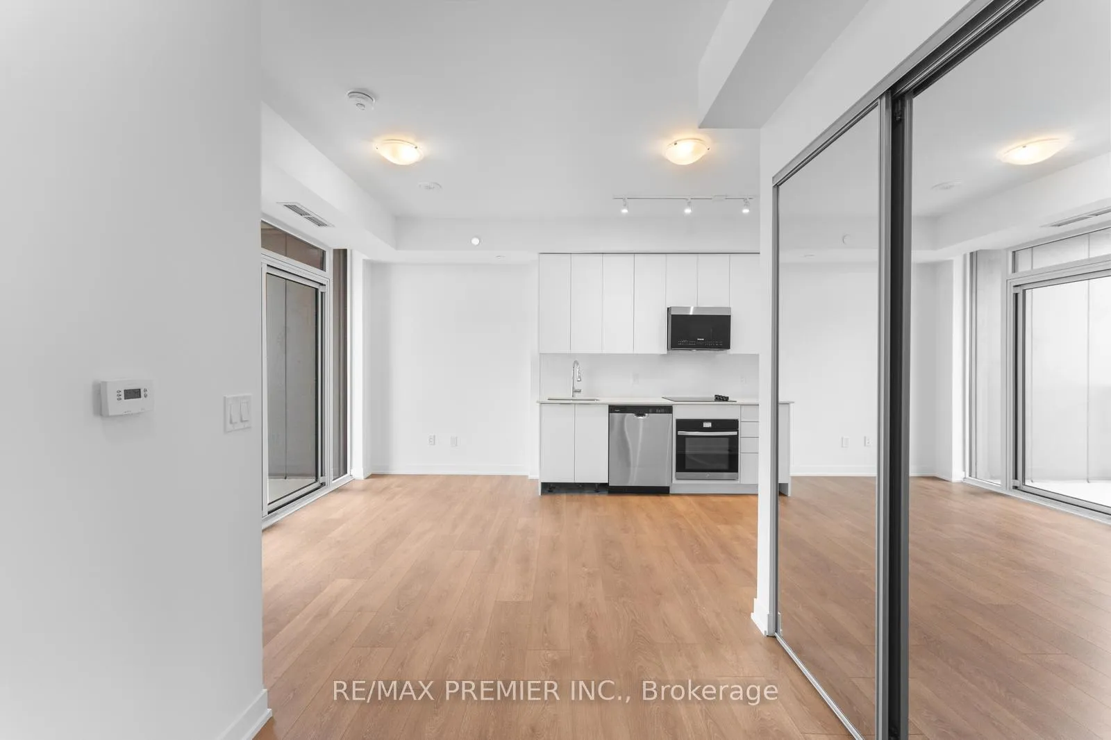 Photo 17 of Unit 1319, 10 Abeja Street, Vaughan, Concord — HOMEH