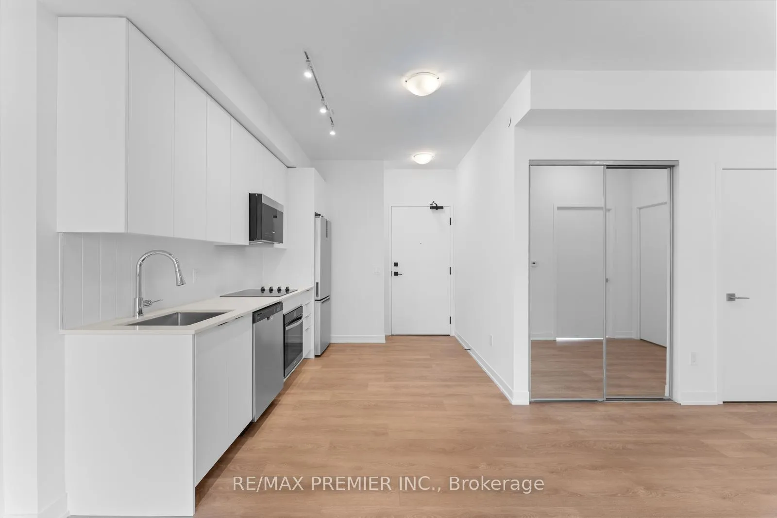 Photo 19 of Unit 1319, 10 Abeja Street, Vaughan, Concord — HOMEH