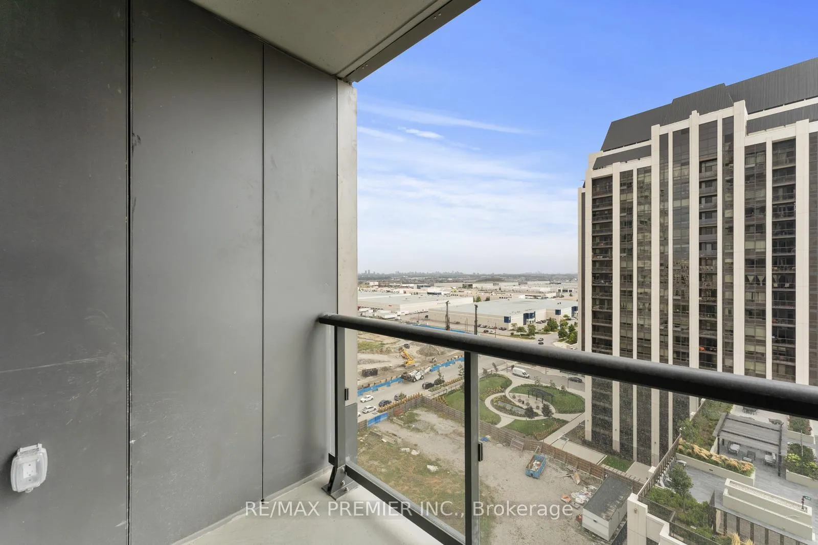 Photo 26 of Unit 1319, 10 Abeja Street, Vaughan, Concord — HOMEH