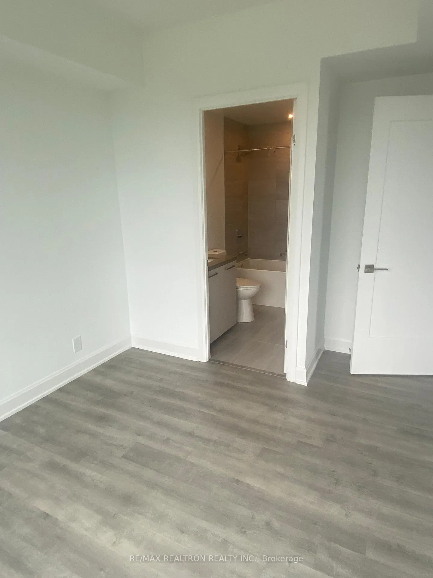 Photo 12 of Unit 2809, 12 Gandhi Lane, Markham, Commerce Valley — HOMEH