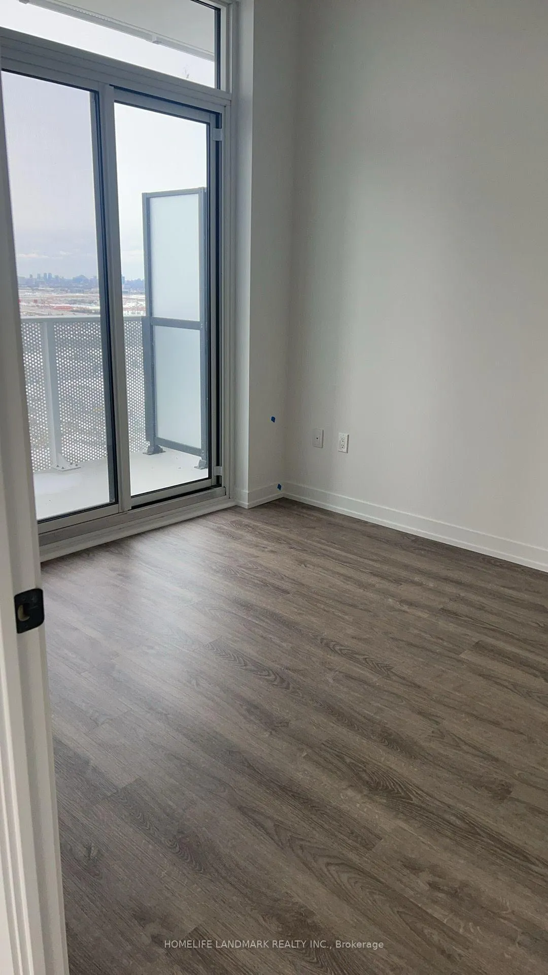 Photo 10 of Unit 3215, 195 Commerce Street S, Vaughan, Vaughan Corporate Centre — HOMEH