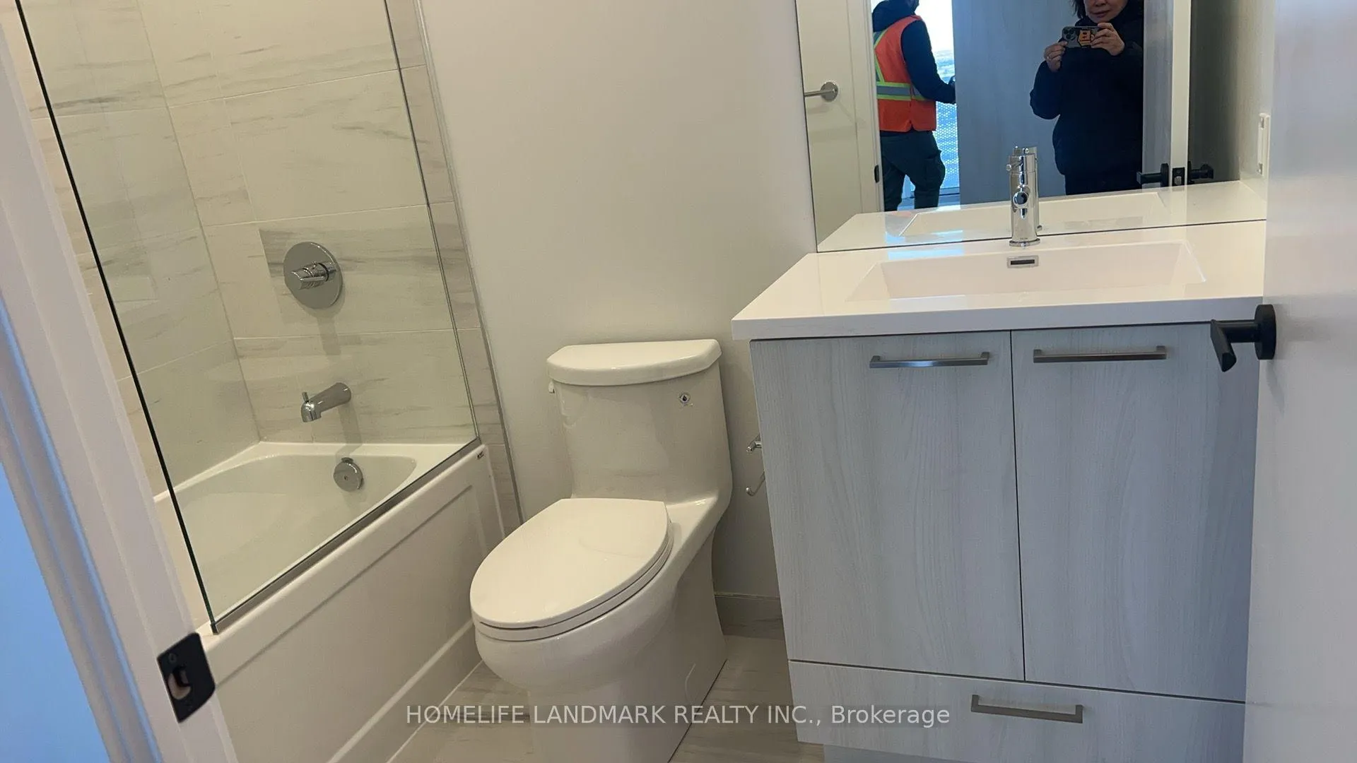 Photo 12 of Unit 3215, 195 Commerce Street S, Vaughan, Vaughan Corporate Centre — HOMEH