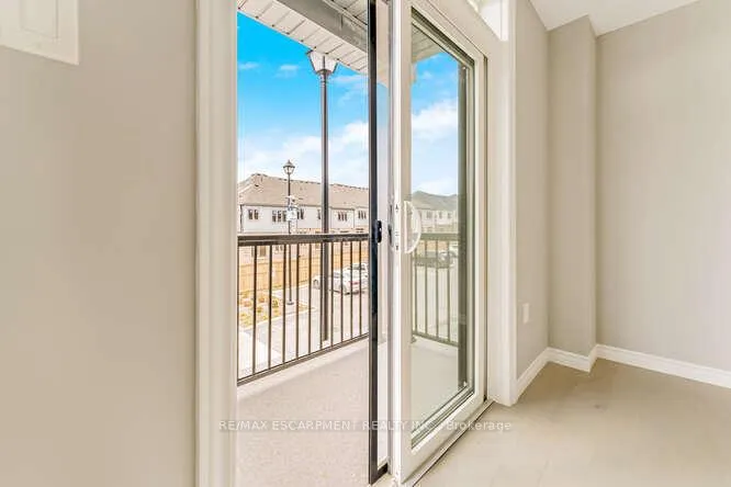 Photo 6 of Unit 38, 76 Wheat Lane, Kitchener — HOMEH