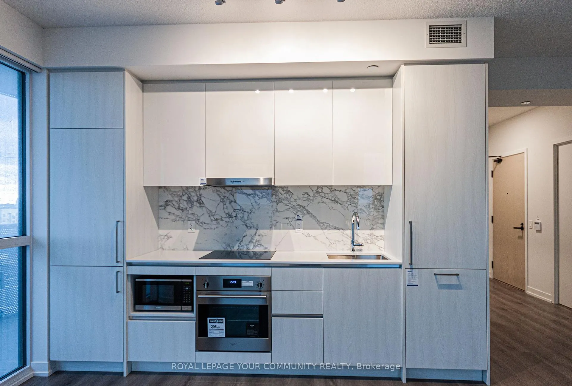 Photo 10 of Unit 712, 225 Commerce Street, Vaughan, Vaughan Corporate Centre — HOMEH