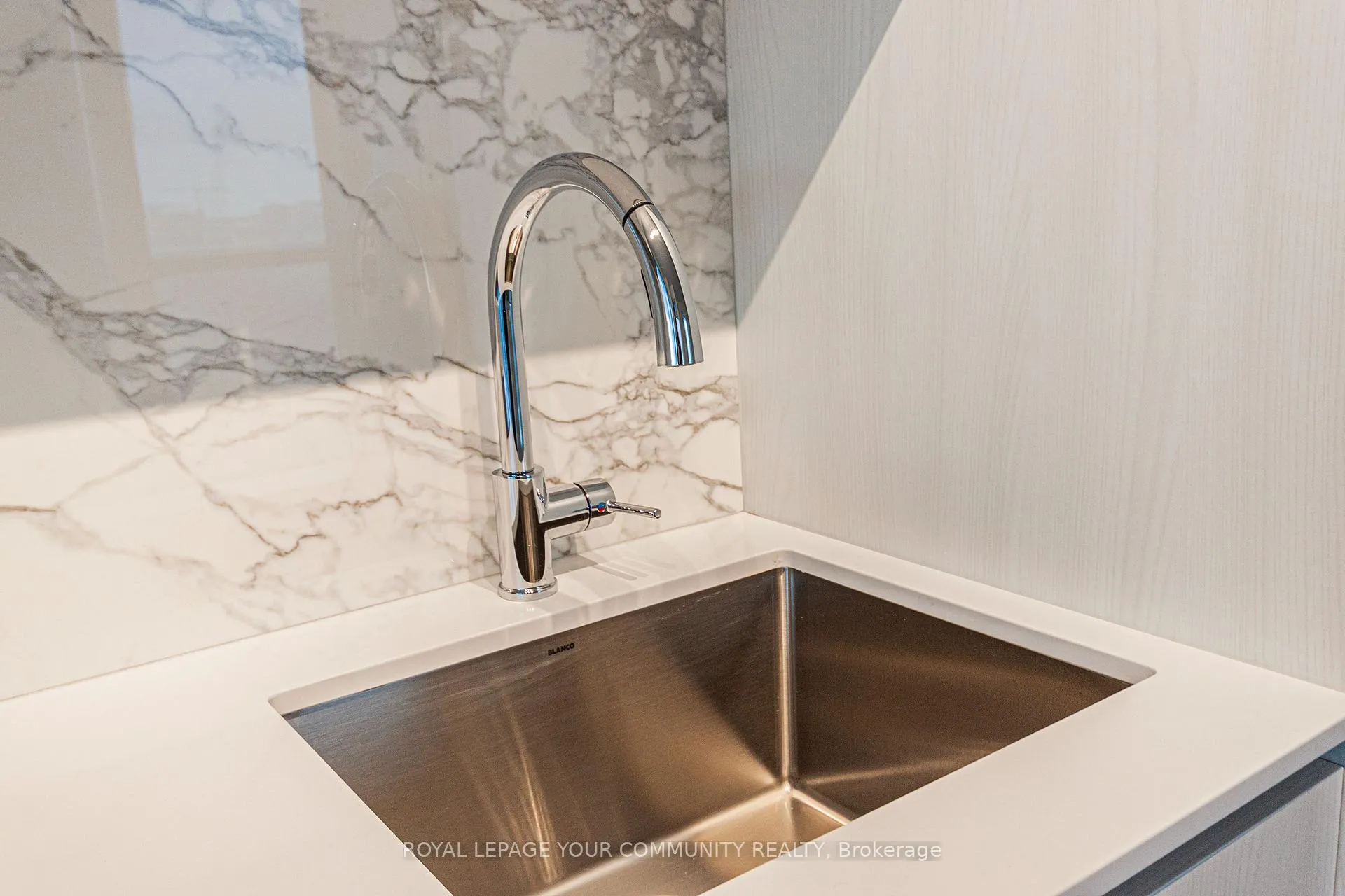 Photo 12 of Unit 712, 225 Commerce Street, Vaughan, Vaughan Corporate Centre — HOMEH