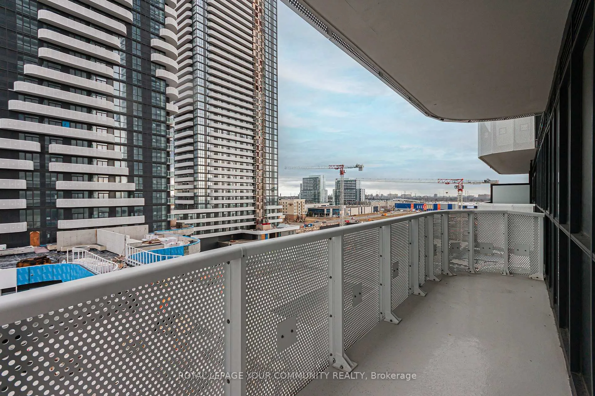 Photo 14 of Unit 712, 225 Commerce Street, Vaughan, Vaughan Corporate Centre — HOMEH