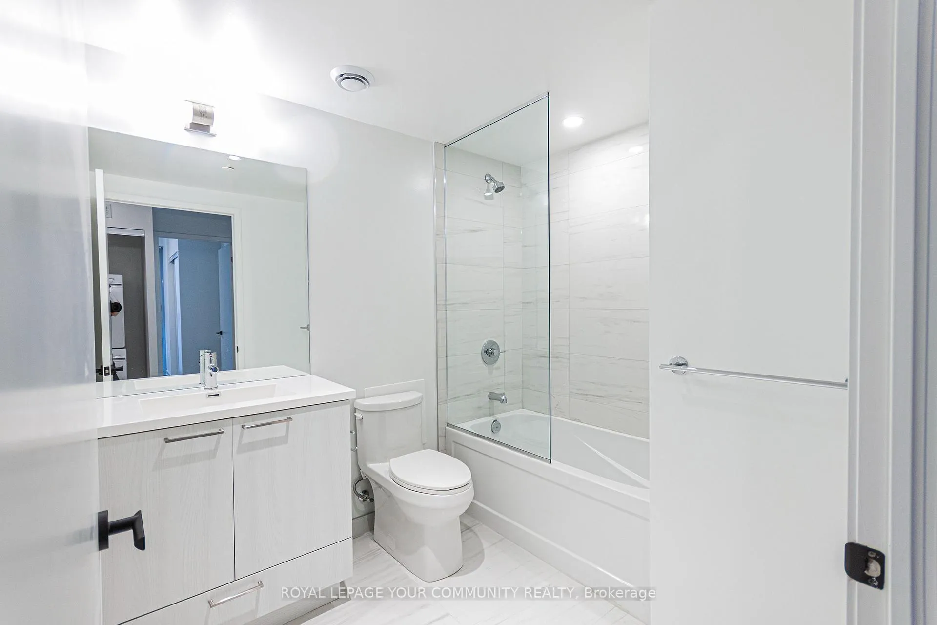 Photo 24 of Unit 712, 225 Commerce Street, Vaughan, Vaughan Corporate Centre — HOMEH