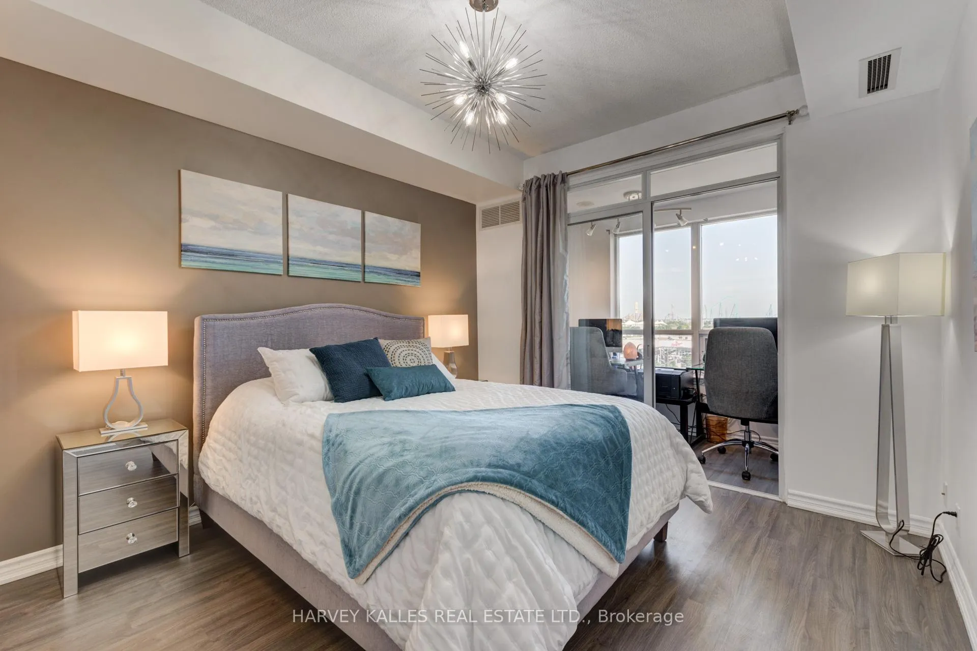 Photo 9 of Unit 714, 9235 Jane Street, Vaughan, Maple — HOMEH