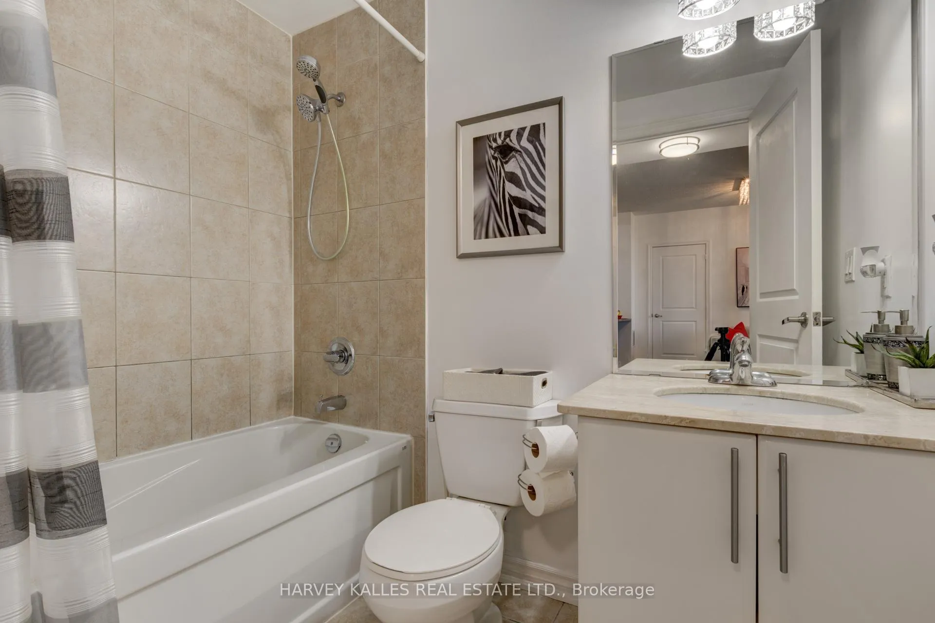 Photo 15 of Unit 714, 9235 Jane Street, Vaughan, Maple — HOMEH