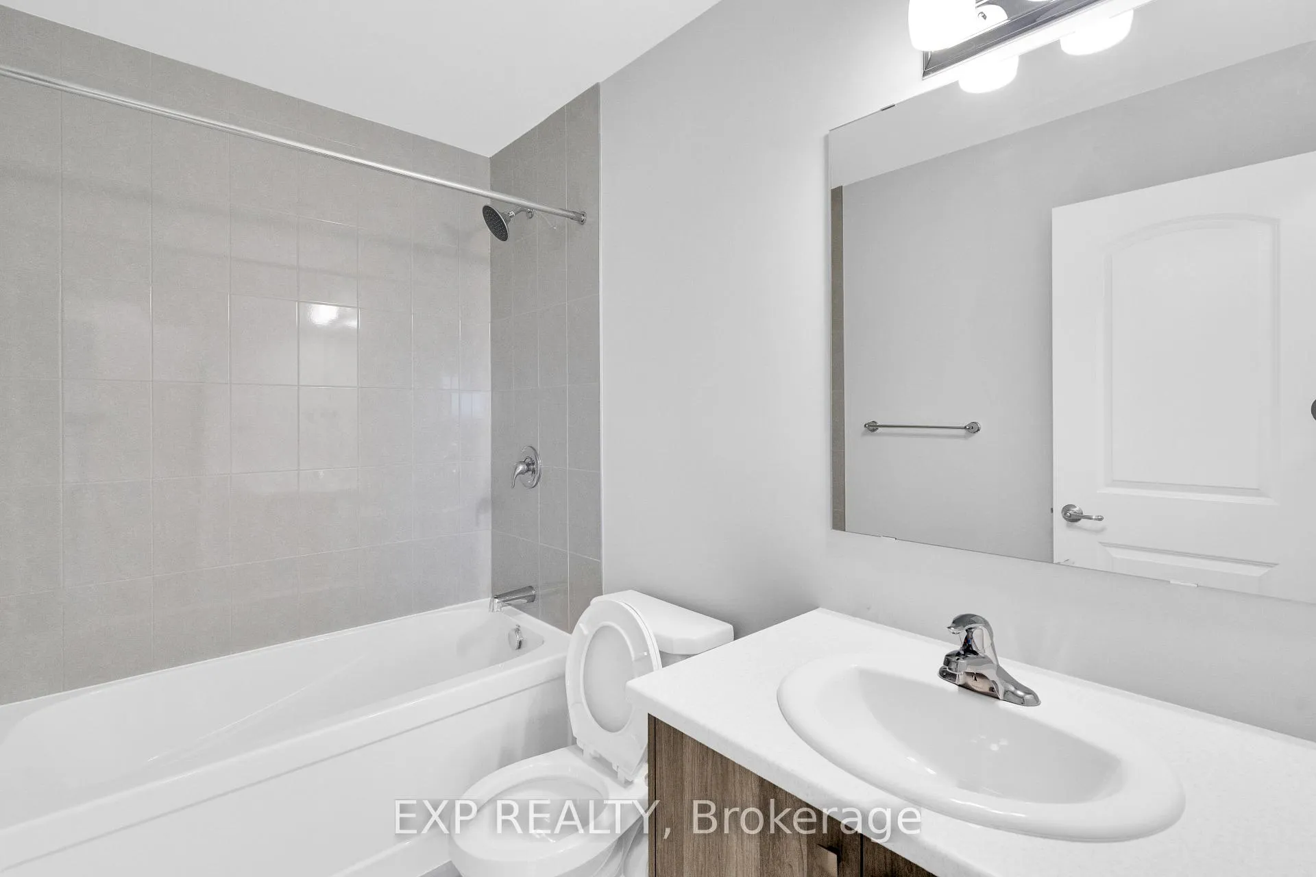 Photo 9 of 912 Lillian Freiman Private, Ottawa, Barrhaven - Half Moon Bay — HOMEH
