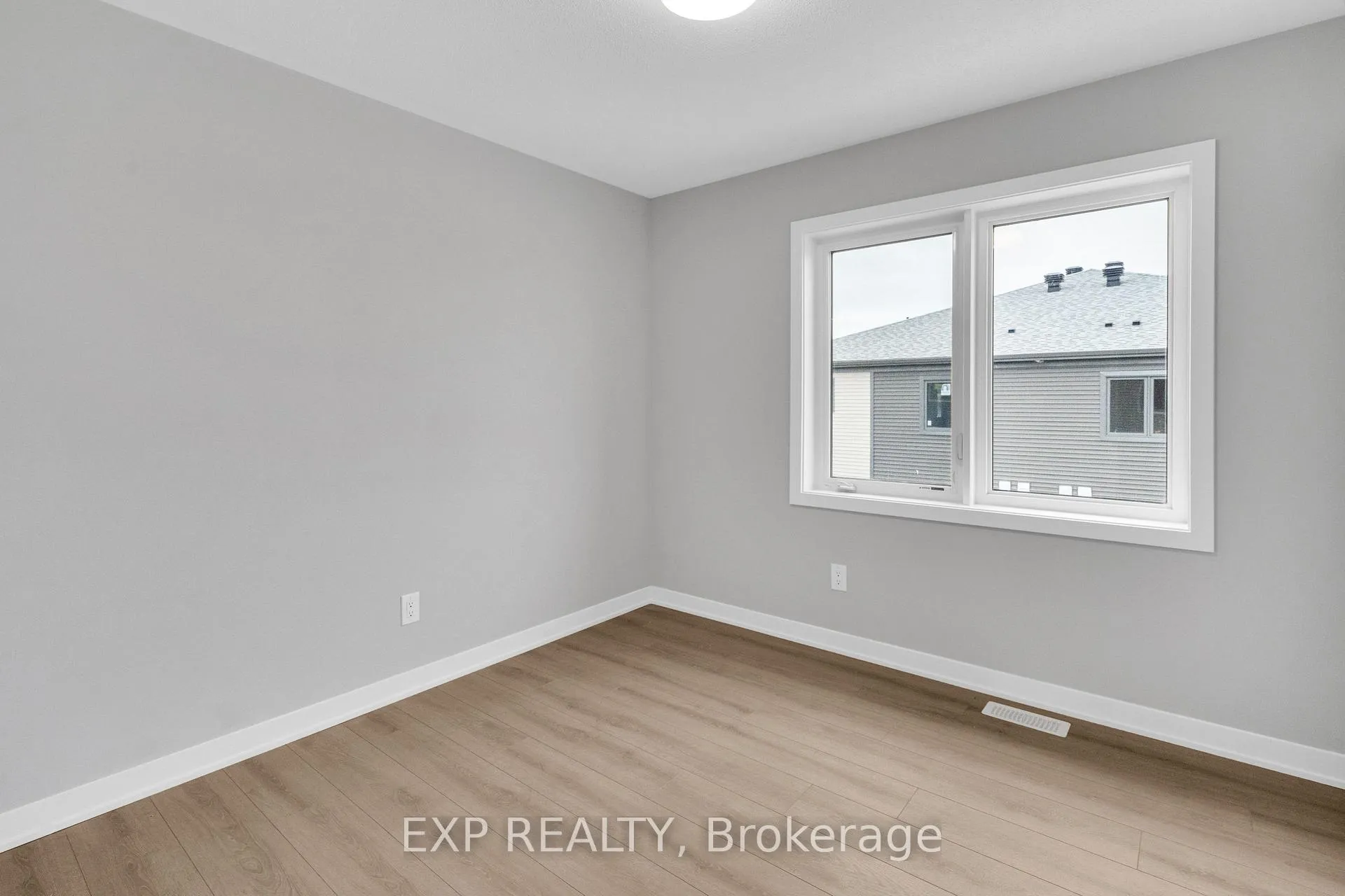 Photo 14 of 912 Lillian Freiman Private, Ottawa, Barrhaven - Half Moon Bay — HOMEH